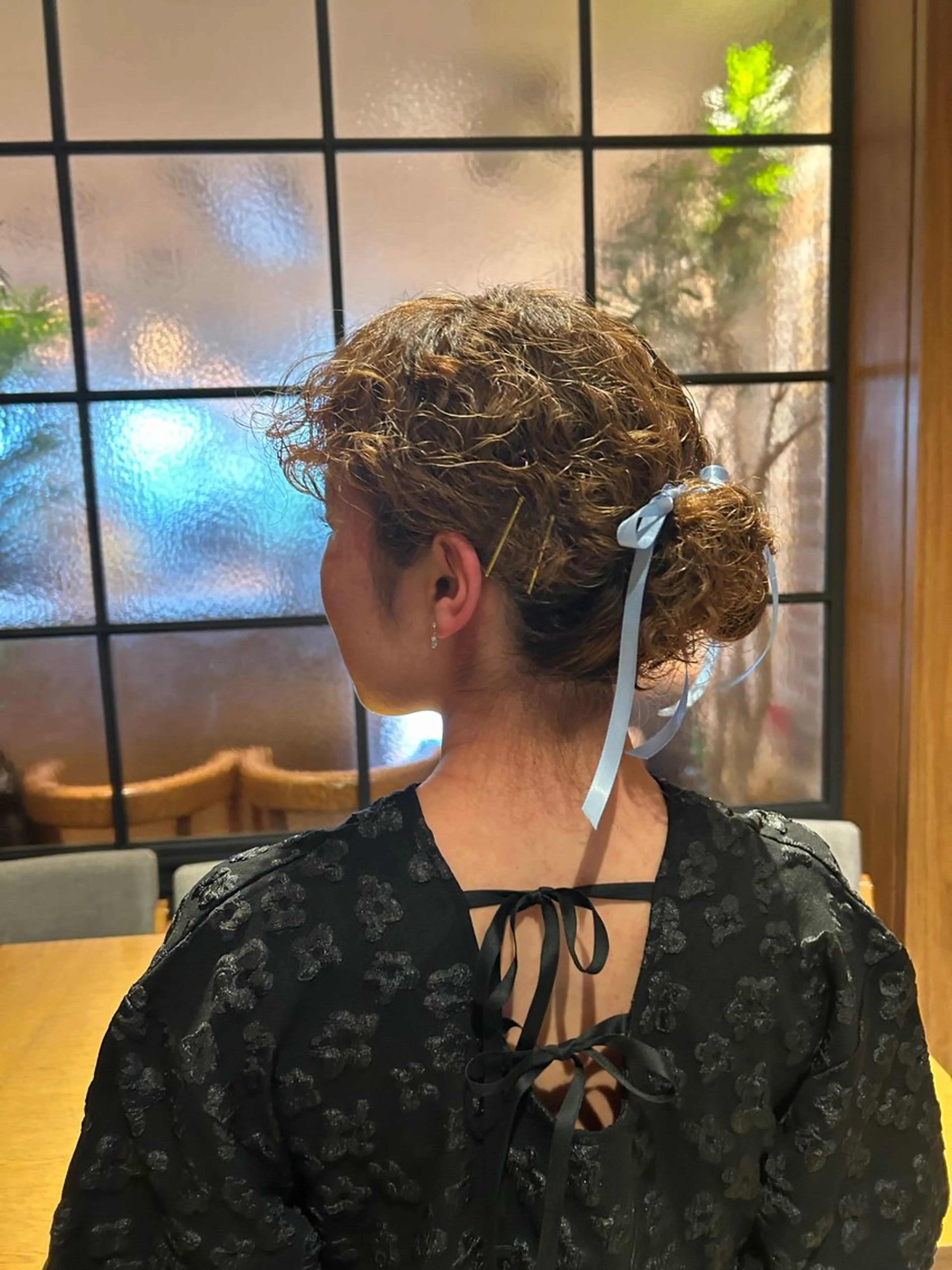 カラー パーマ ヘアアレンジ お団子ヘア マコ @_vral0のヘアスタイル