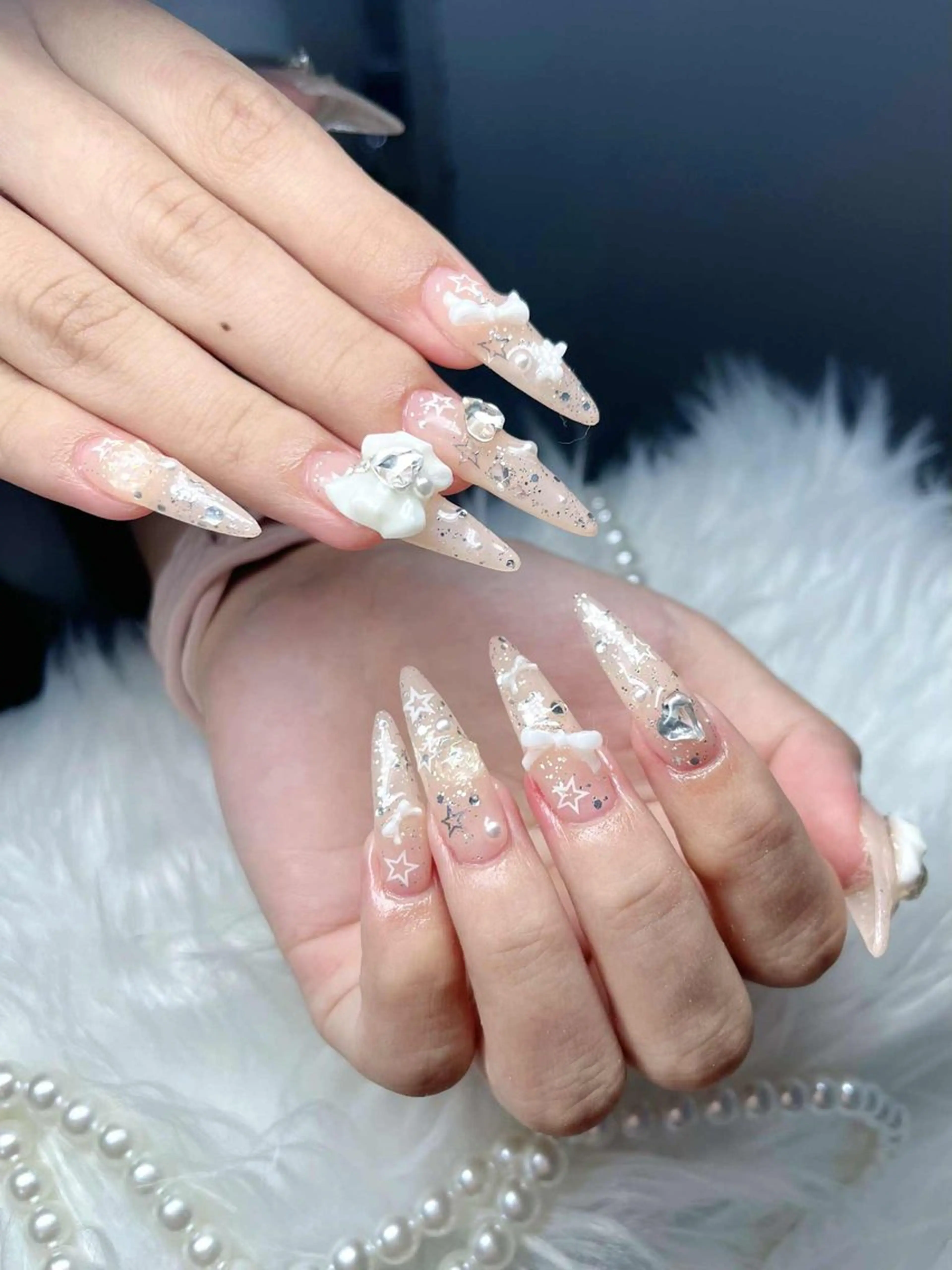 ネイル オーロラネイル フレンチネイル グラデーション 氷ネイル・うるうるネイル キラキラネイル ハンドネイル H.baby Nail Salonのネイルデザイン