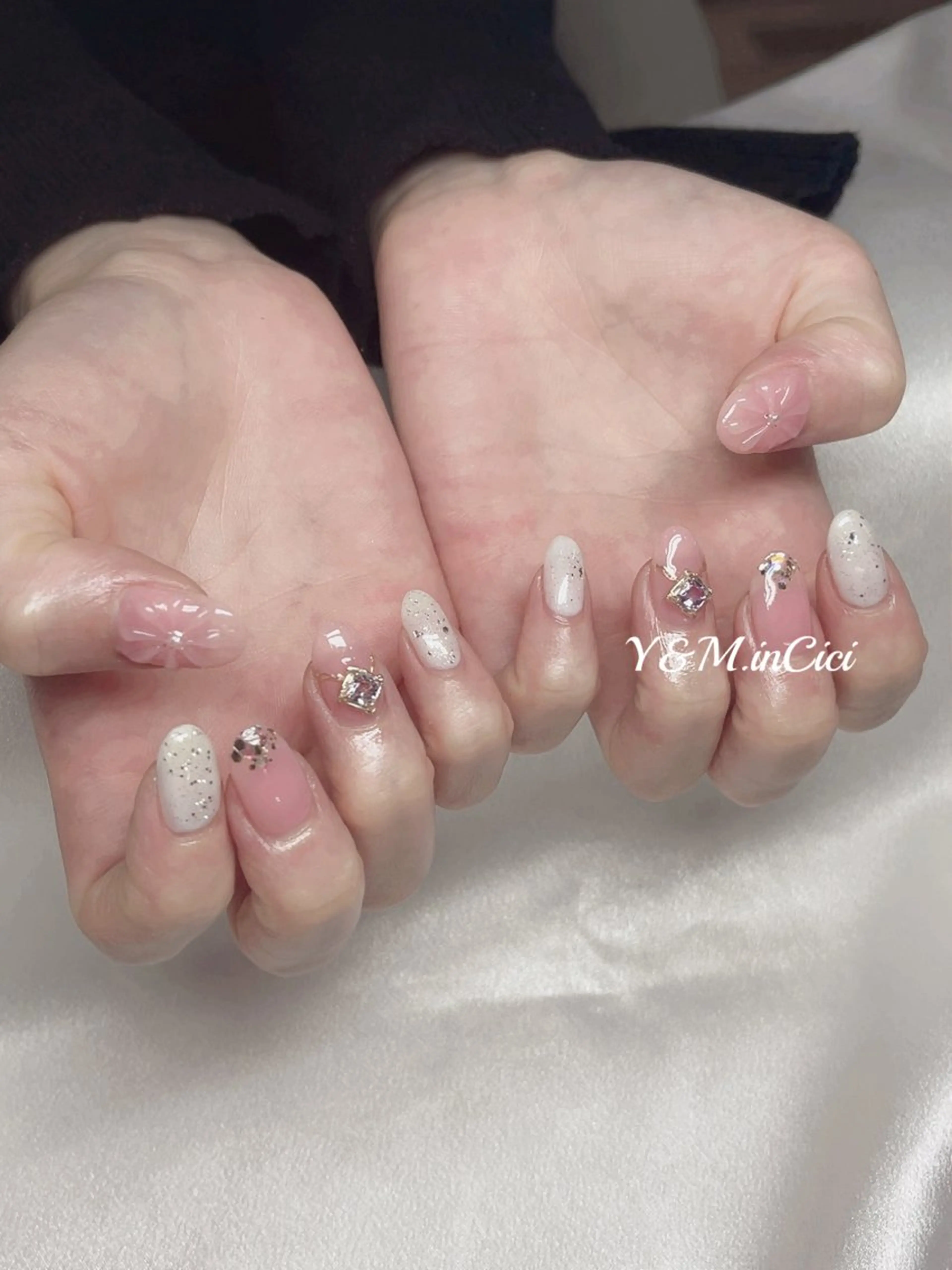 ネイル Ui_Amor (パラジェル)のネイルデザイン