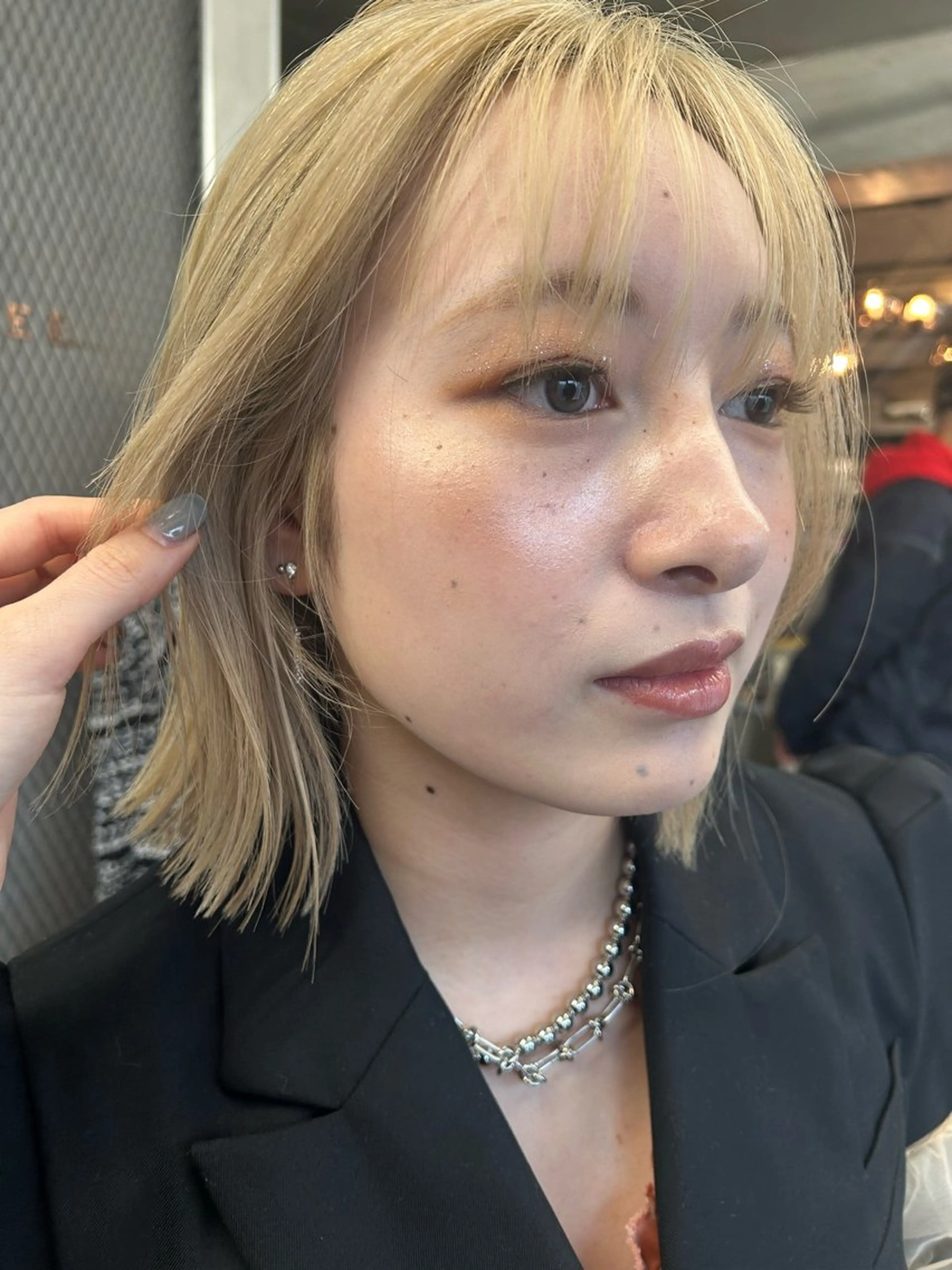 セミロング カラー Haru/THREE …by velvetのヘアスタイル