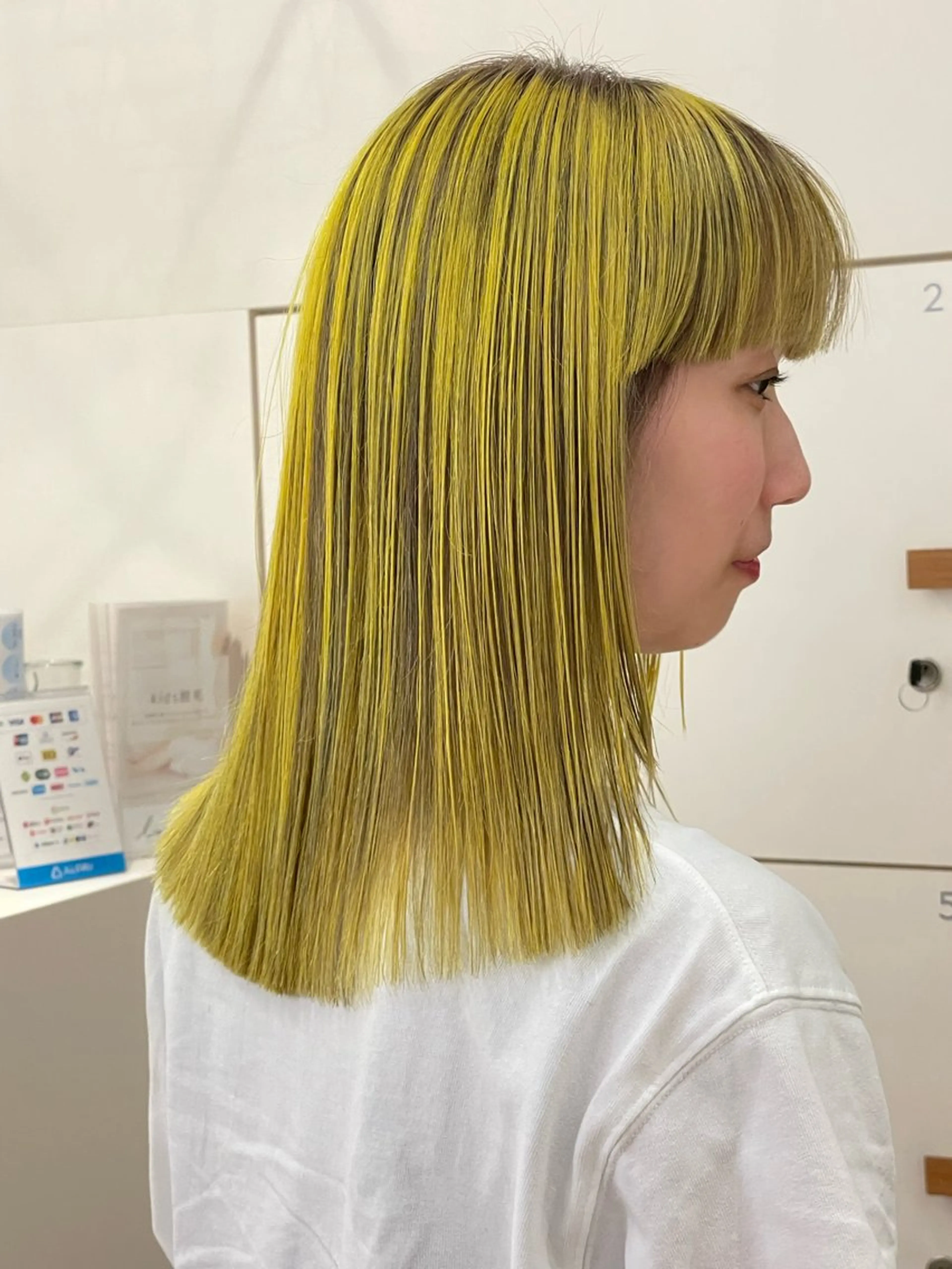 ミディアム カラー ベージュカラー イエローカラー ブリーチ👩‍🦳/ ‪✂︎MANAMIのヘアスタイル