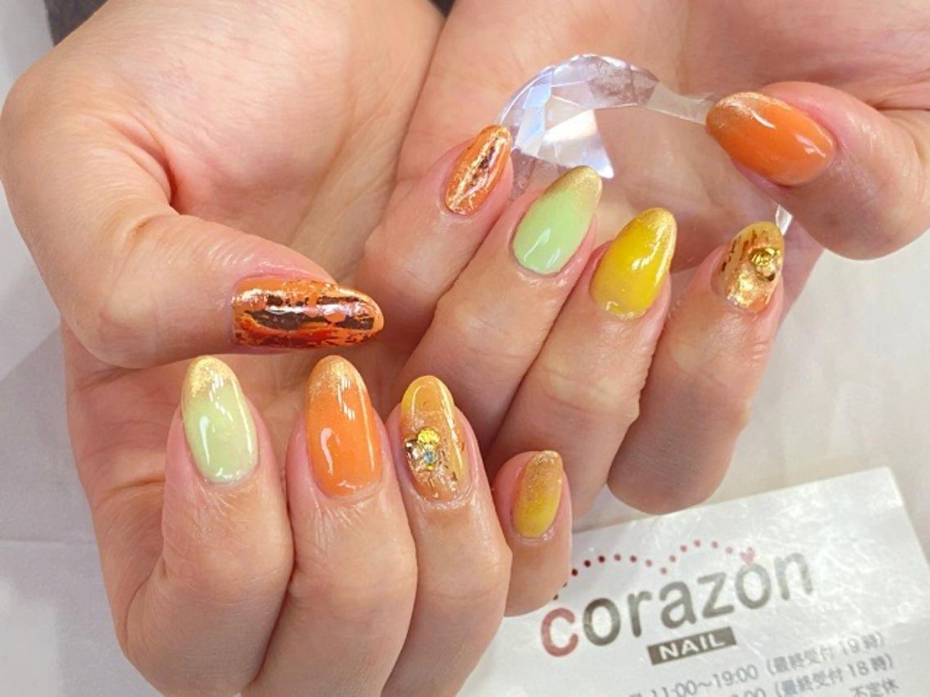 ネイル グラデーション ミラーネイル ストーンネイル corazon所属・ネイリスト aicoのネイルデザイン