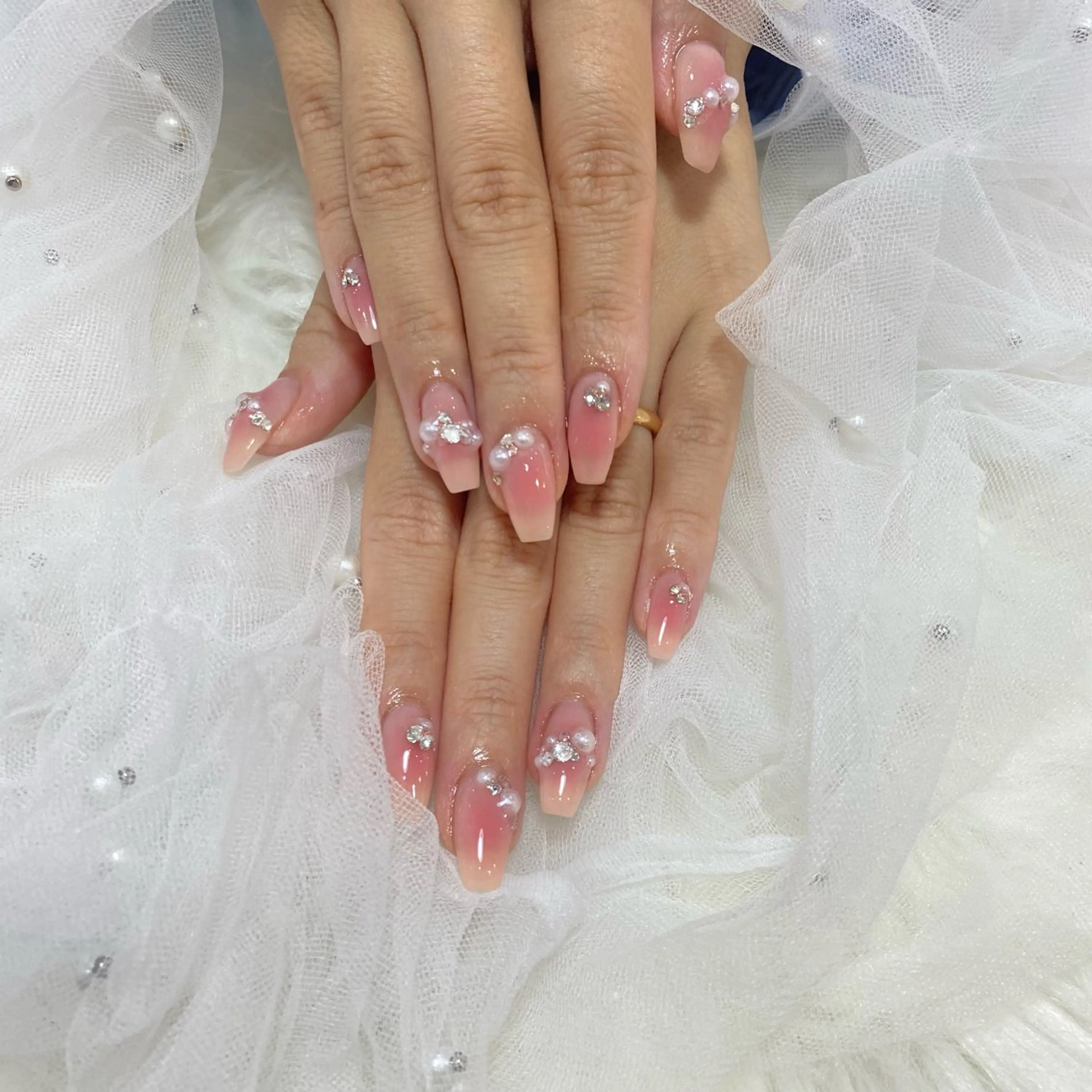 ネイル アートネイル チークネイル キラキラネイル ハンドネイル NANA RIKOのエステ・リラクイメージ