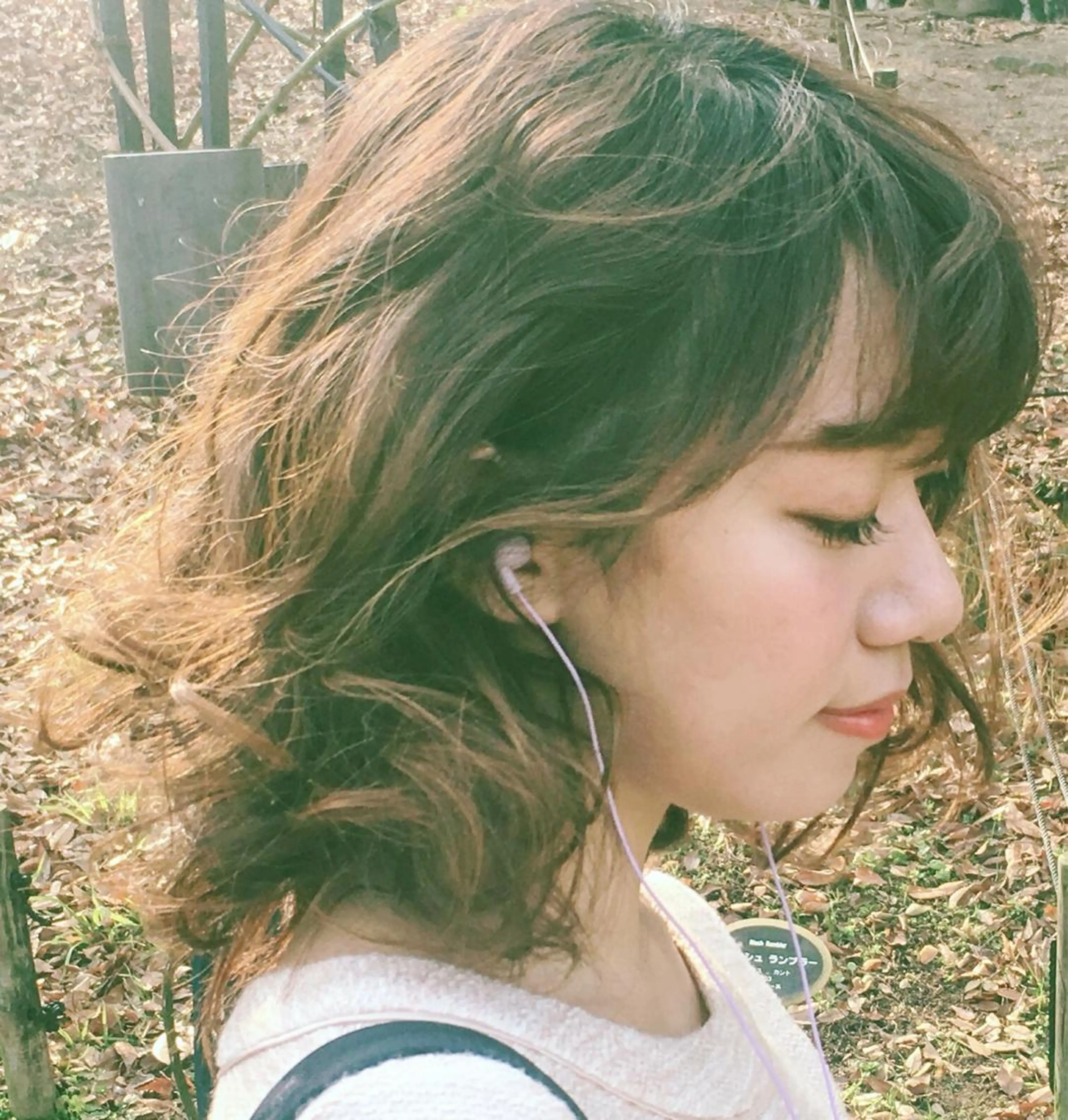 ミディアム カラー パーマ ヘアアレンジ ミディアムパーマ ブリーチ デザインカット トリートメント 心斎橋 女性 スタイリスト  大阪のヘアスタイル