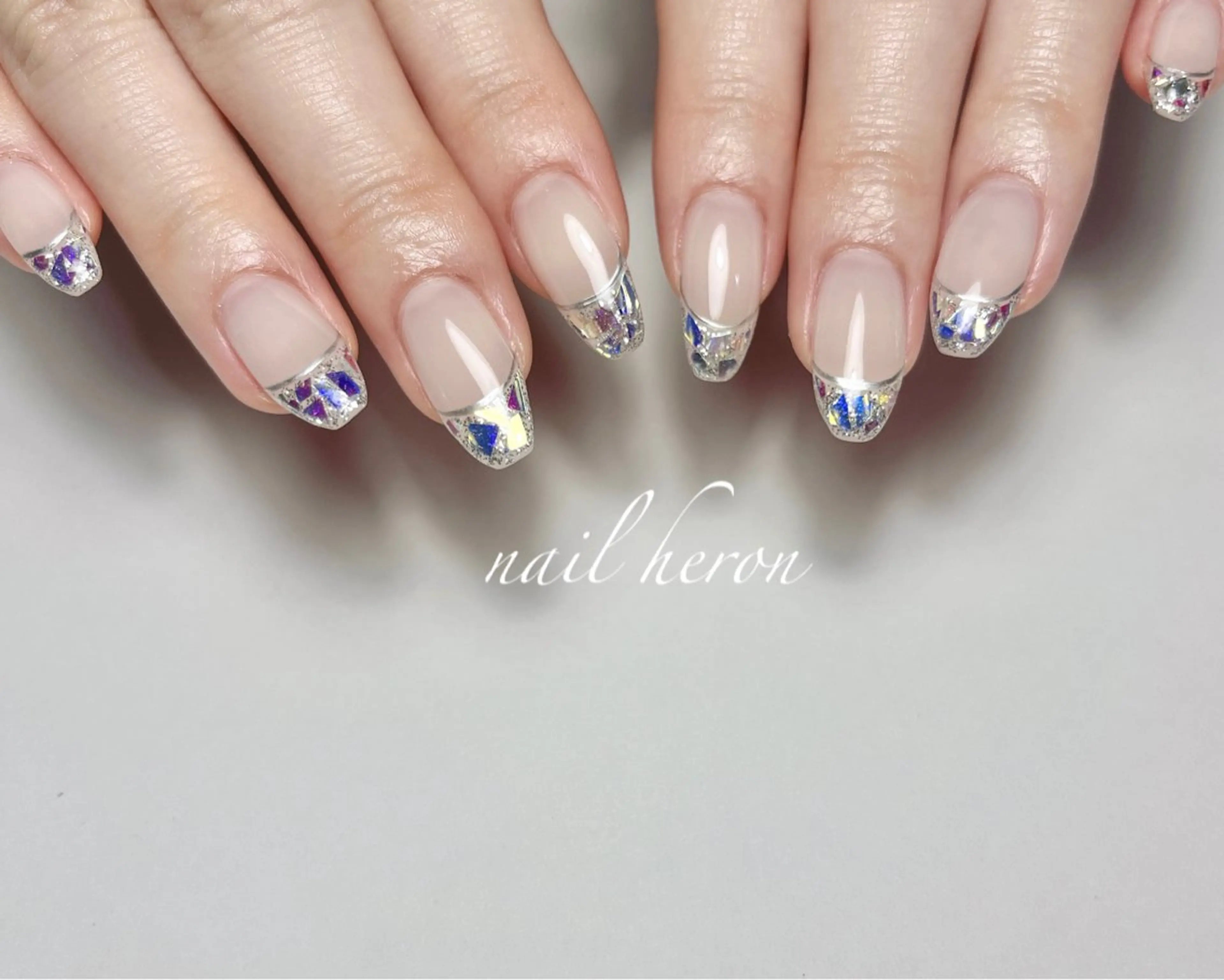 ネイル フレンチネイル ガラスフレンチ ハンドネイル nail heron所属・saki_ nail heronのネイルデザイン