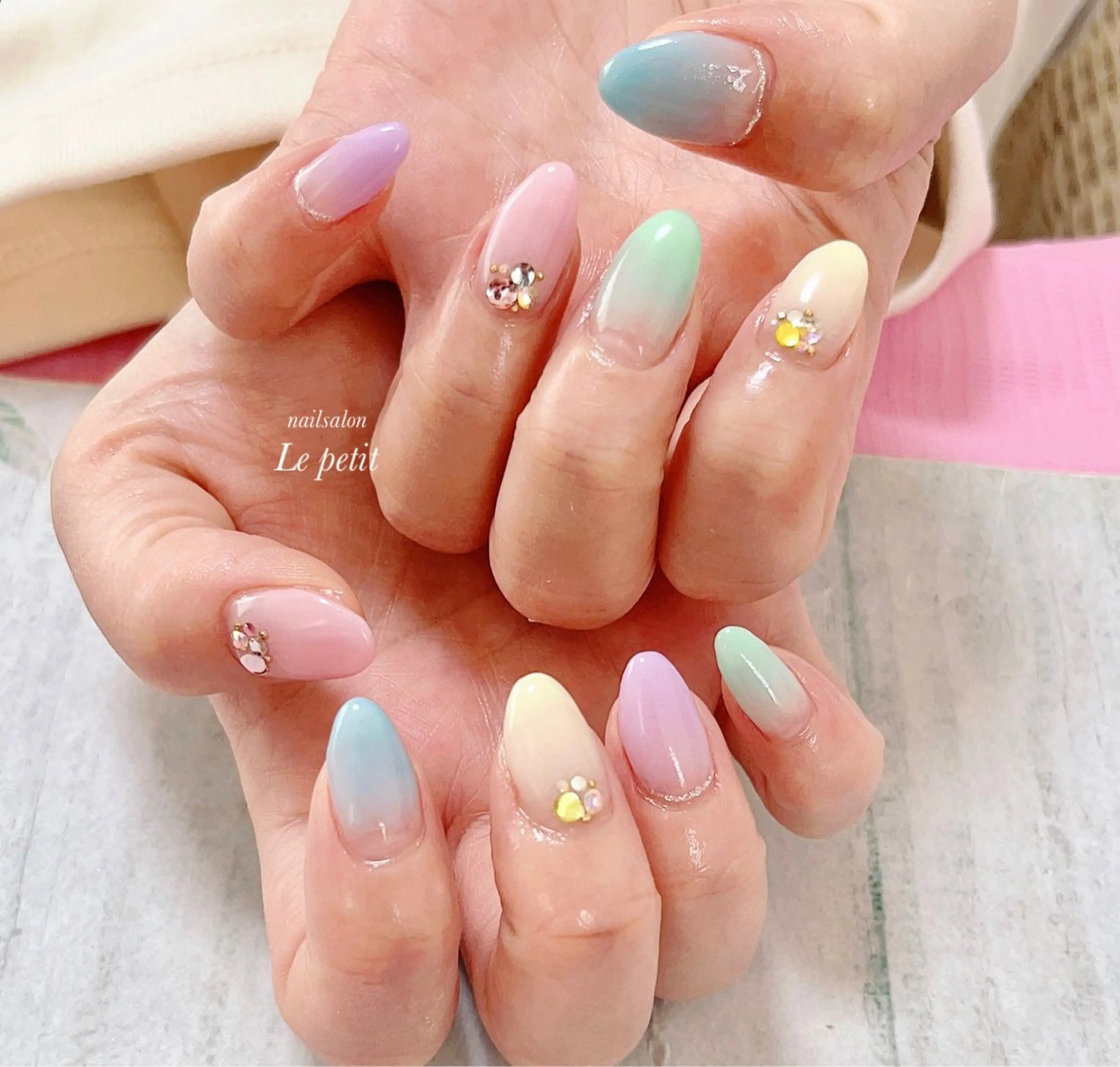 ネイル 石野 広佳のネイルデザイン