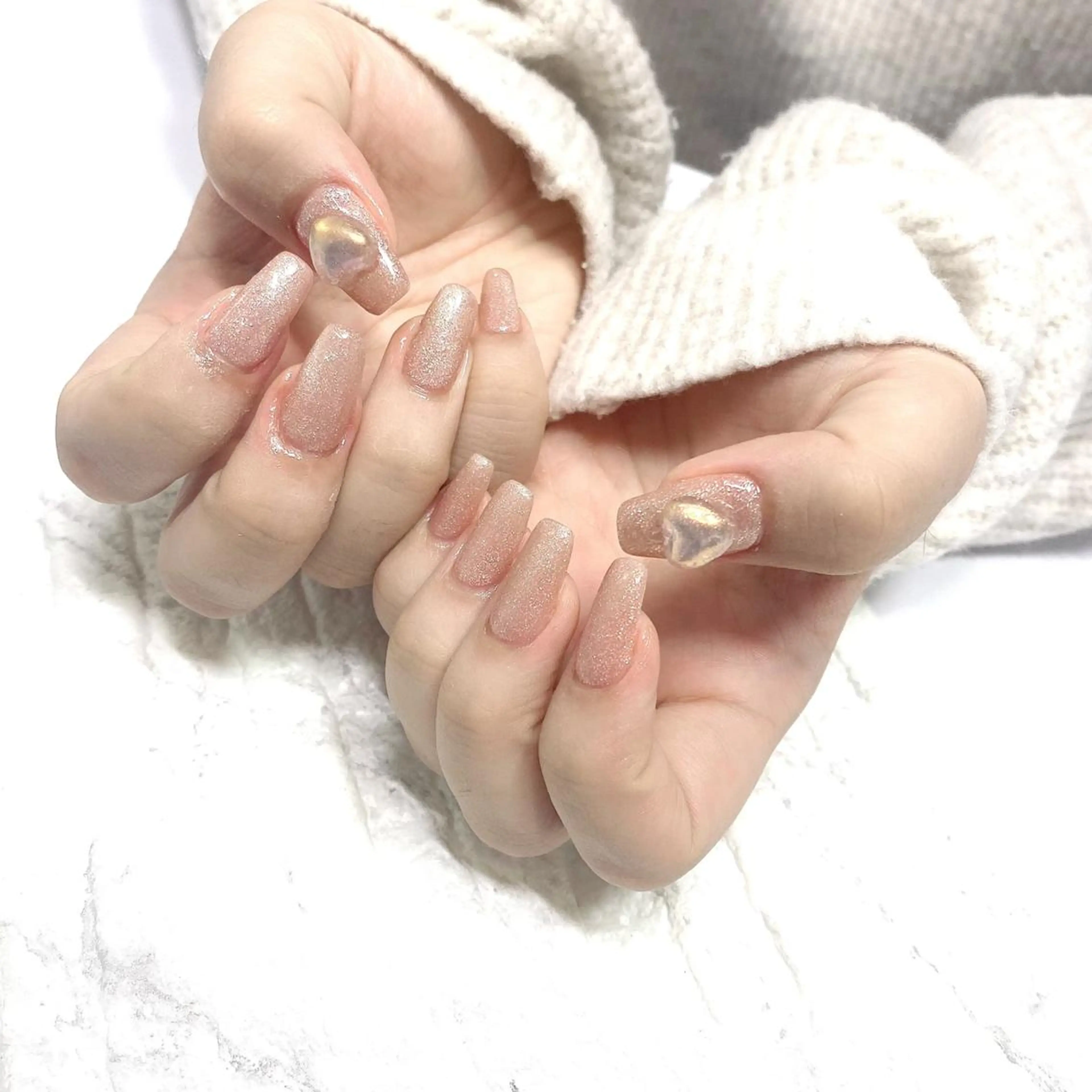 ネイル ハート マグネットネイル マグネットワンカラー ワンカラーネイル ぷっくりネイル ハンドネイル フットネイル yochi nailのネイルデザイン