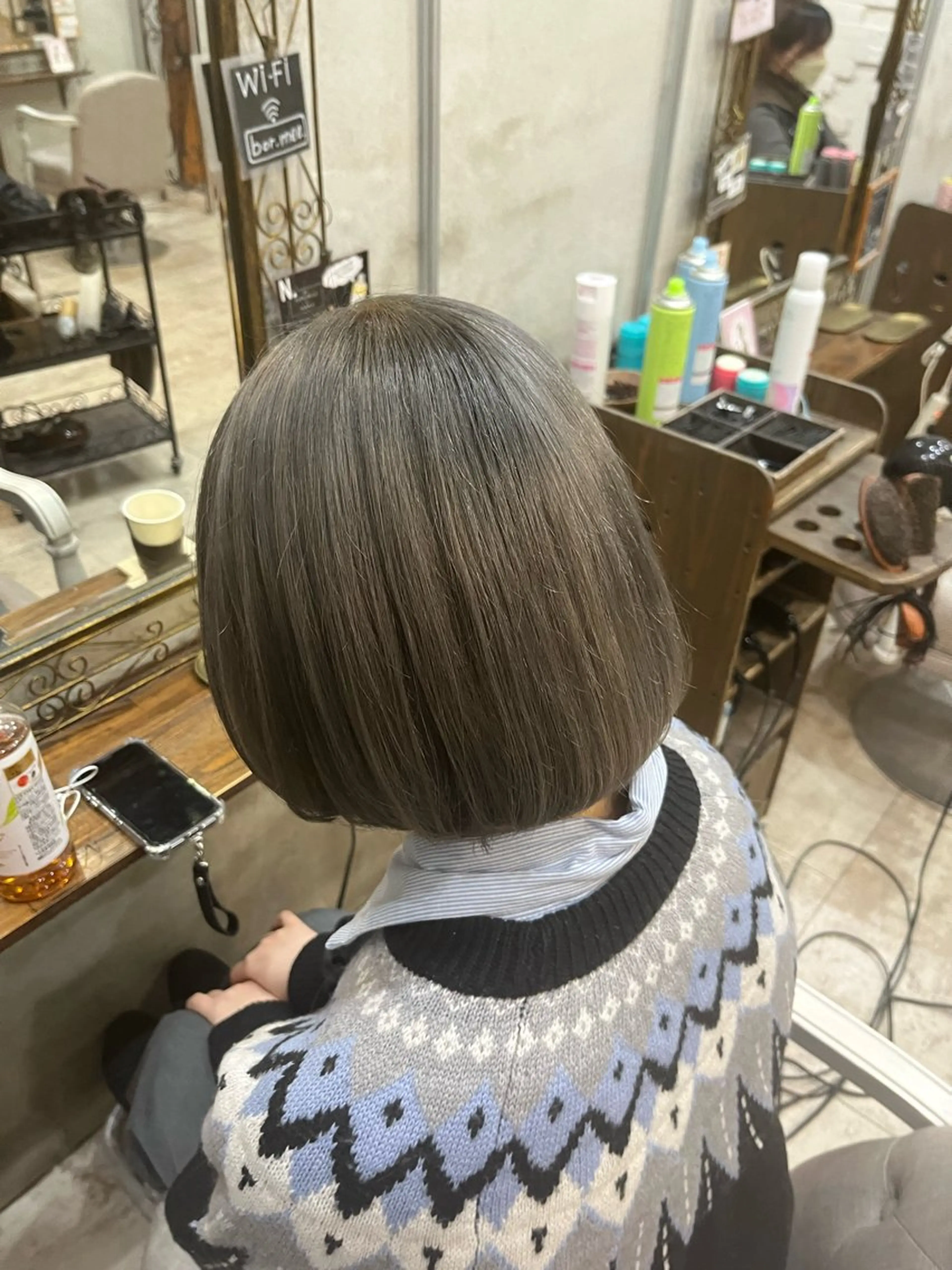 ショート カラー グレージュ オリーブグレージュ オリーブグレー ヘアカラー トリートメント 艶髪/ハイトーン/ ヘアセット/モエノのヘアスタイル