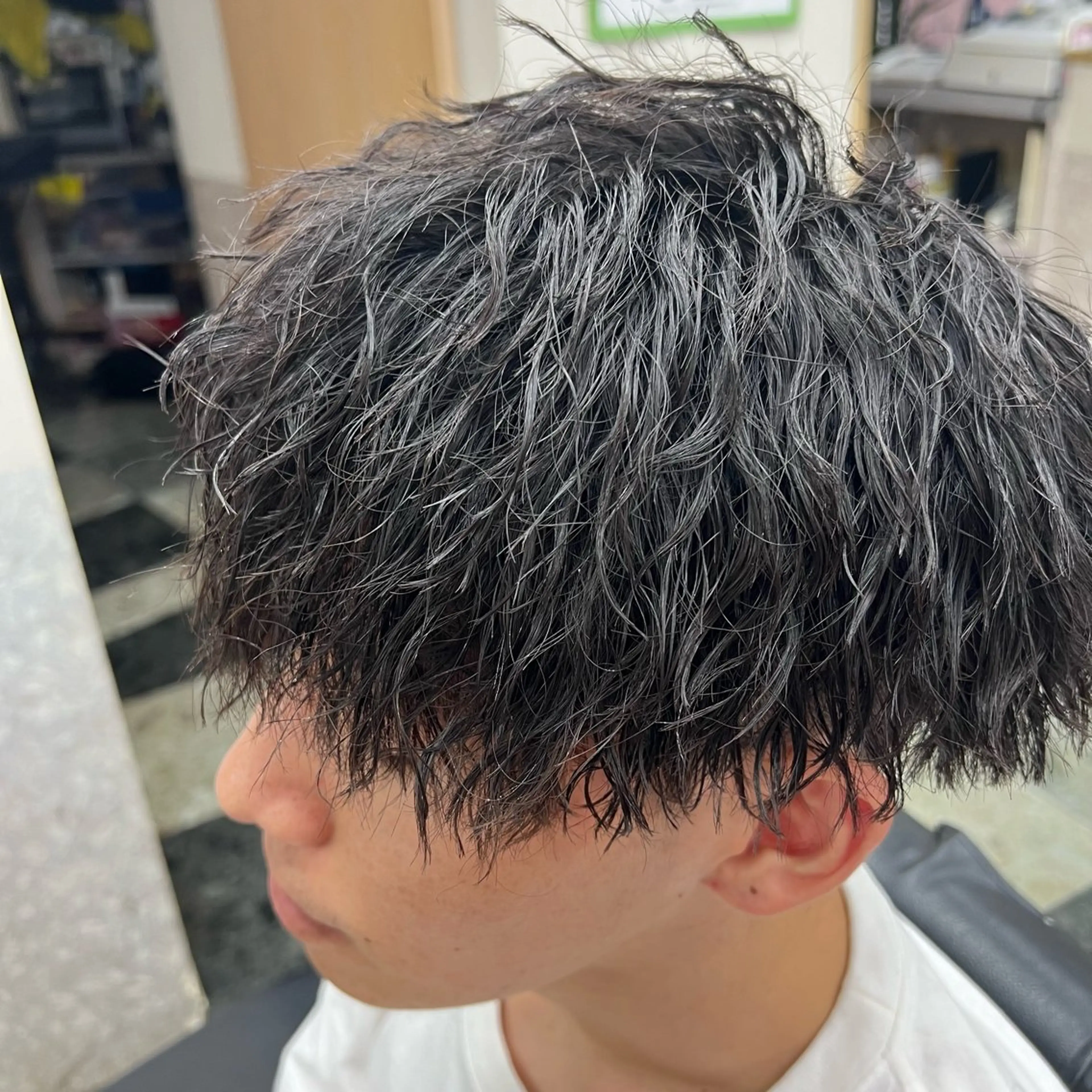 ショート パーマ メンズ メンズパーマ スパイラルパーマ yoda waheiのヘアスタイル