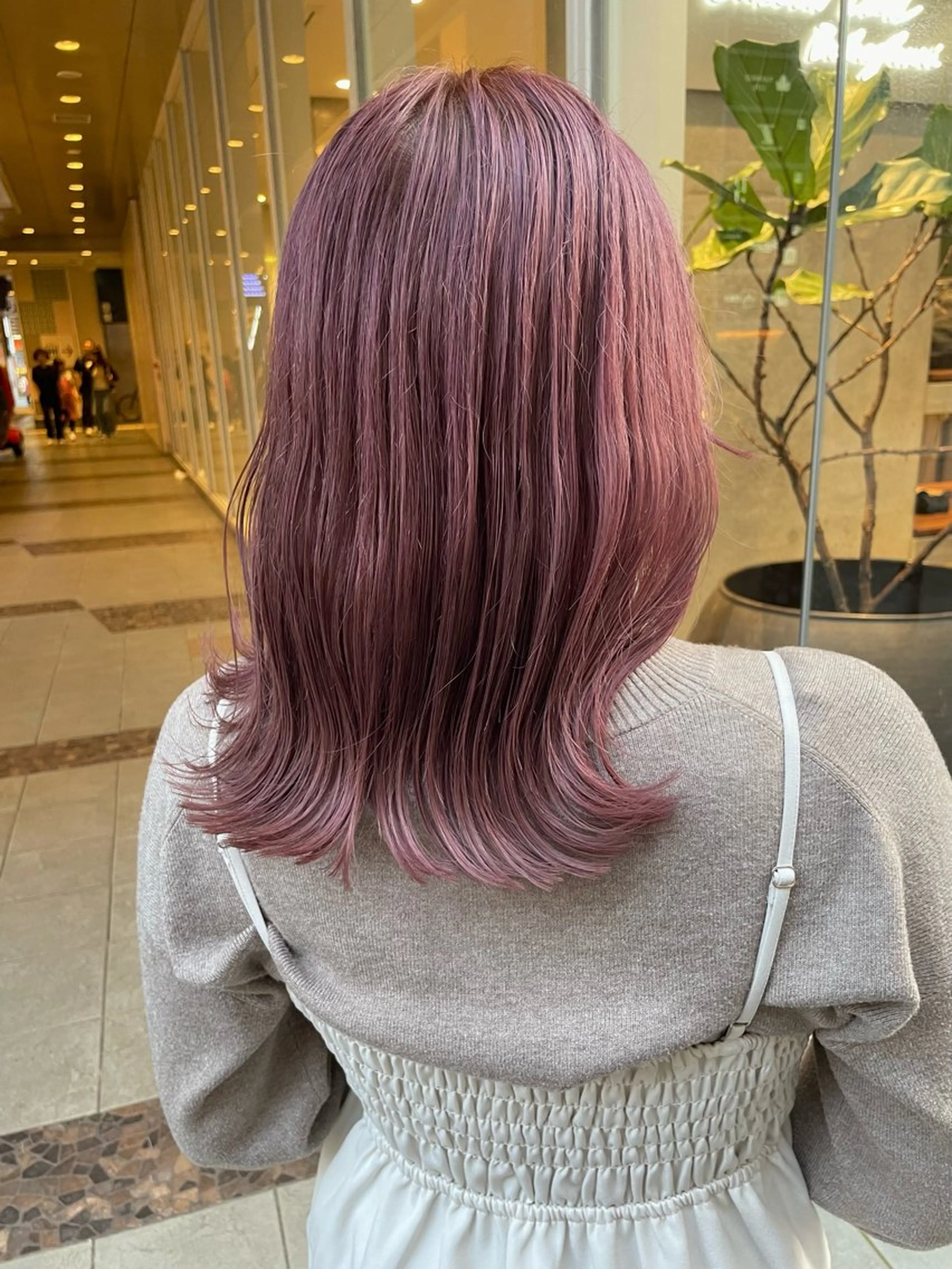 ミディアム カラー カット ヘアカラー 髪質改善will hairdesignのヘアスタイル