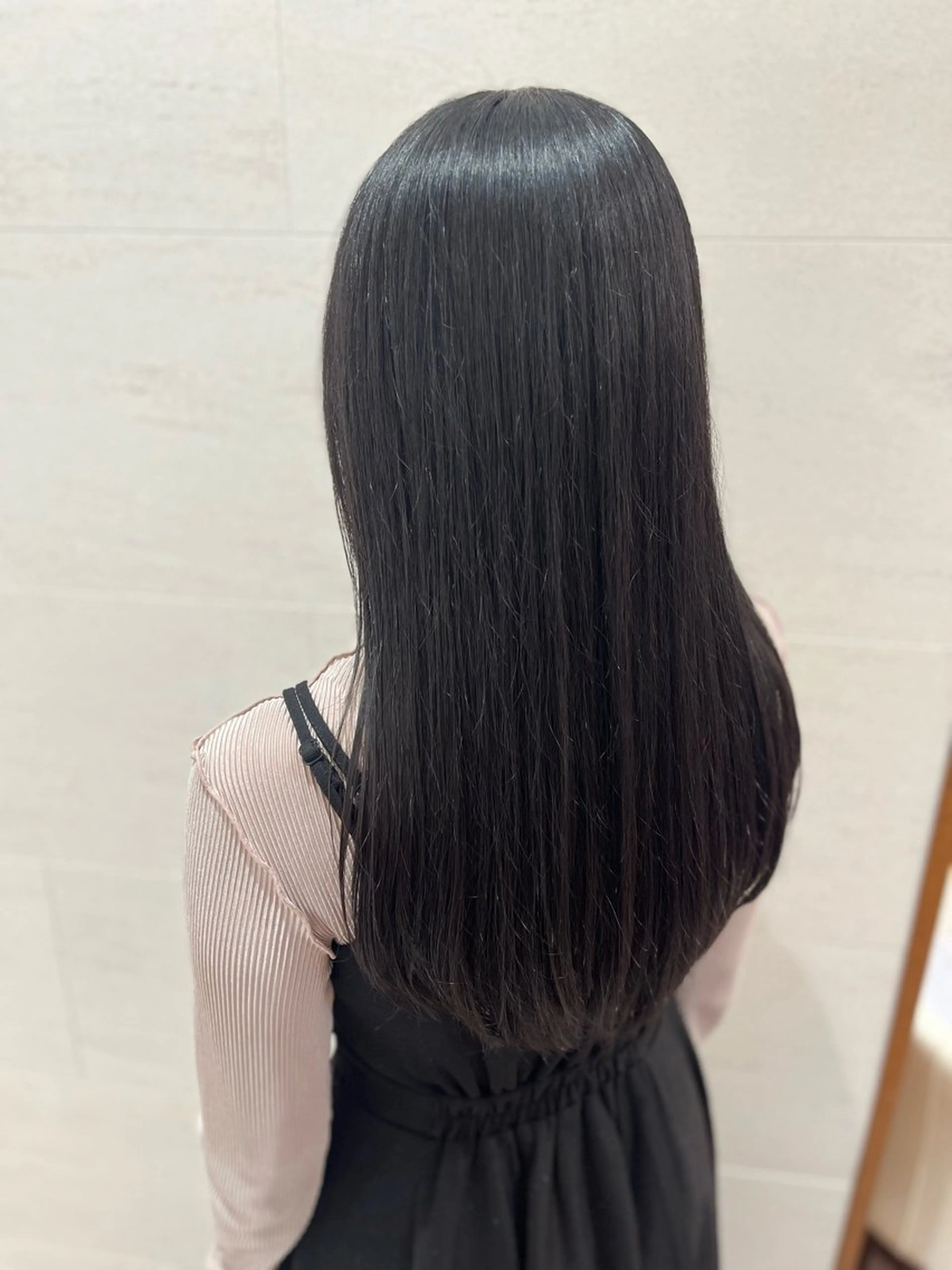 ロング カット トリートメント 伊藤 アユミのヘアスタイル