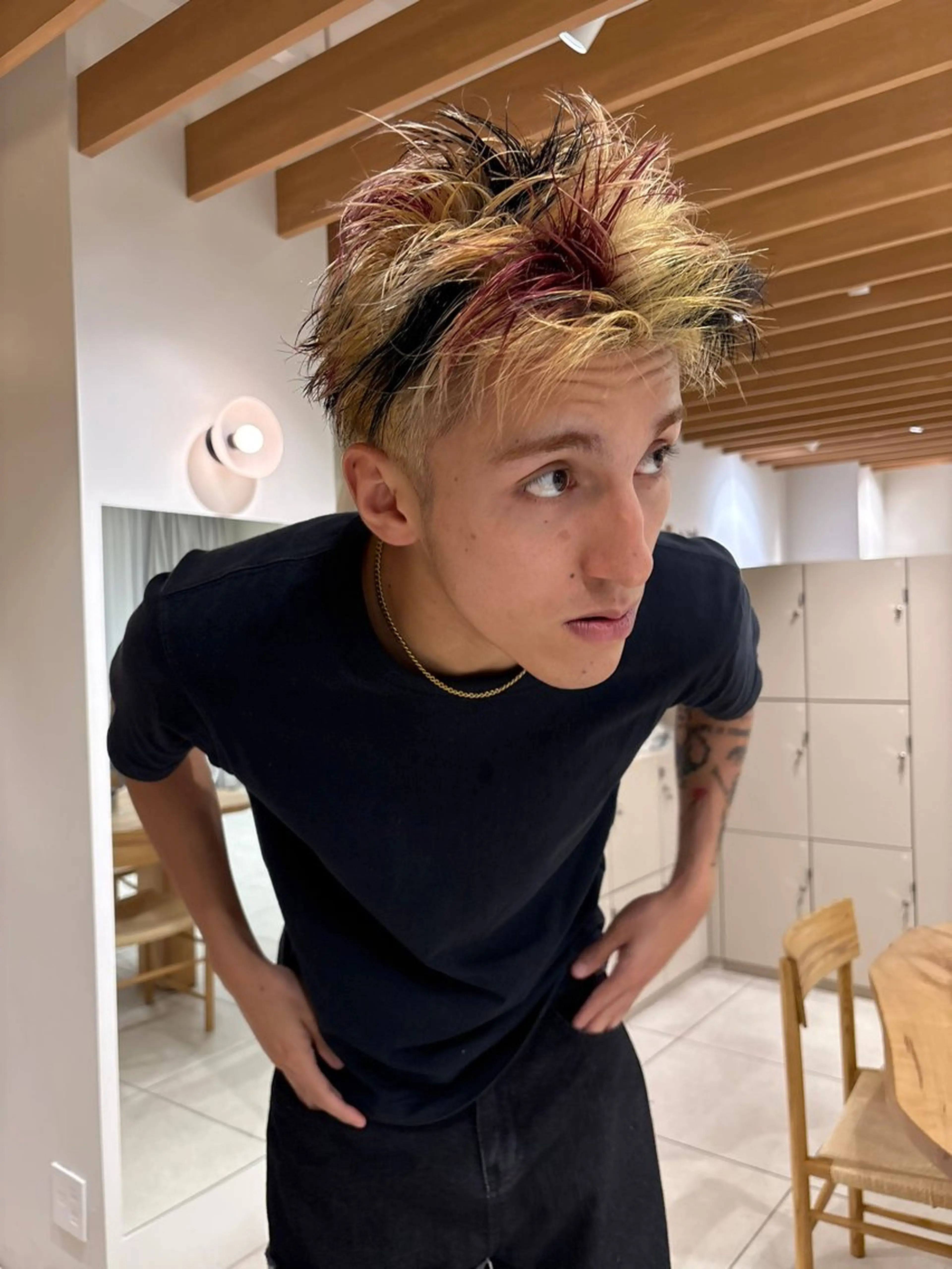 カラー メンズ デザインカラー ヘアカラー アイブロウリフト/ 髪質改善カラー/みわの眉毛・アイブロウイメージ