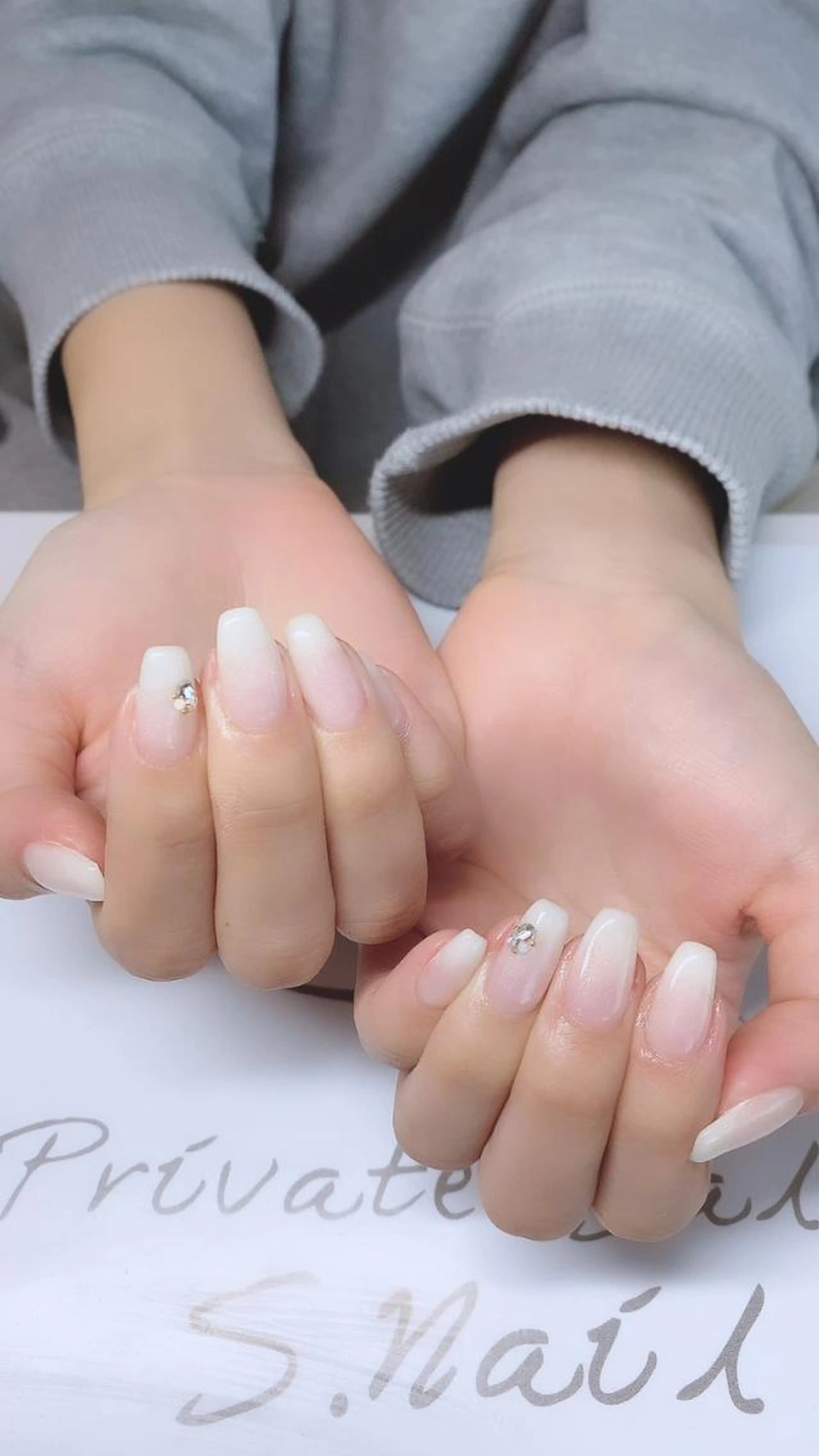 ハンドシンプルジェル(アート2本)※特殊アート.パーツ別途、3D.キャラクター不可。オフ代＋¥1190の写真