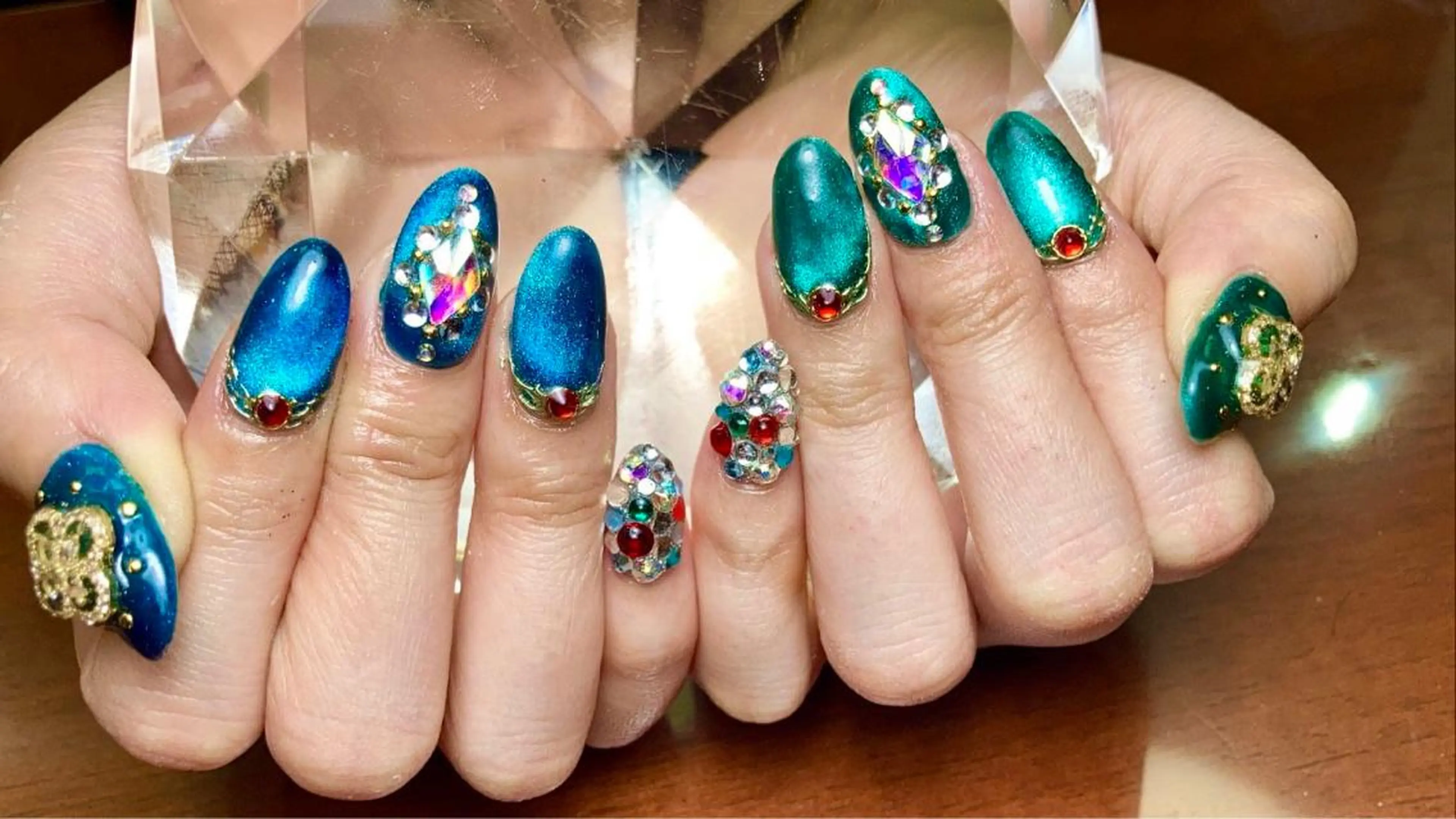 ネイル nailALBA 安蒜良彰のネイルデザイン