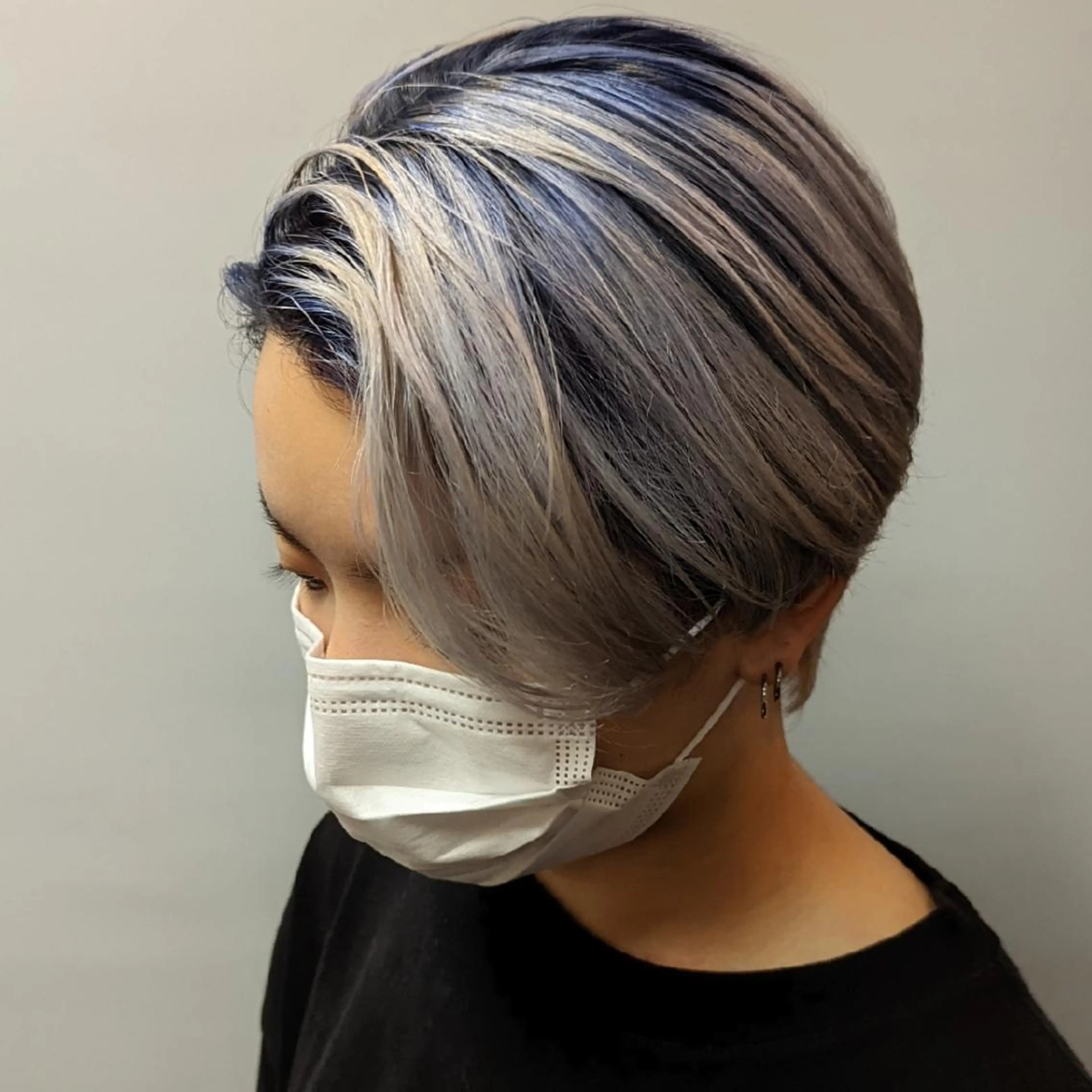 ショート カラー ハンサムショート グラデーションカラー ネイビーカラー ショートヘア カット ヘアカラー トリートメント fuwat所属・秋葉原でカラーする なら🐉ちぇーたんのヘアスタイル