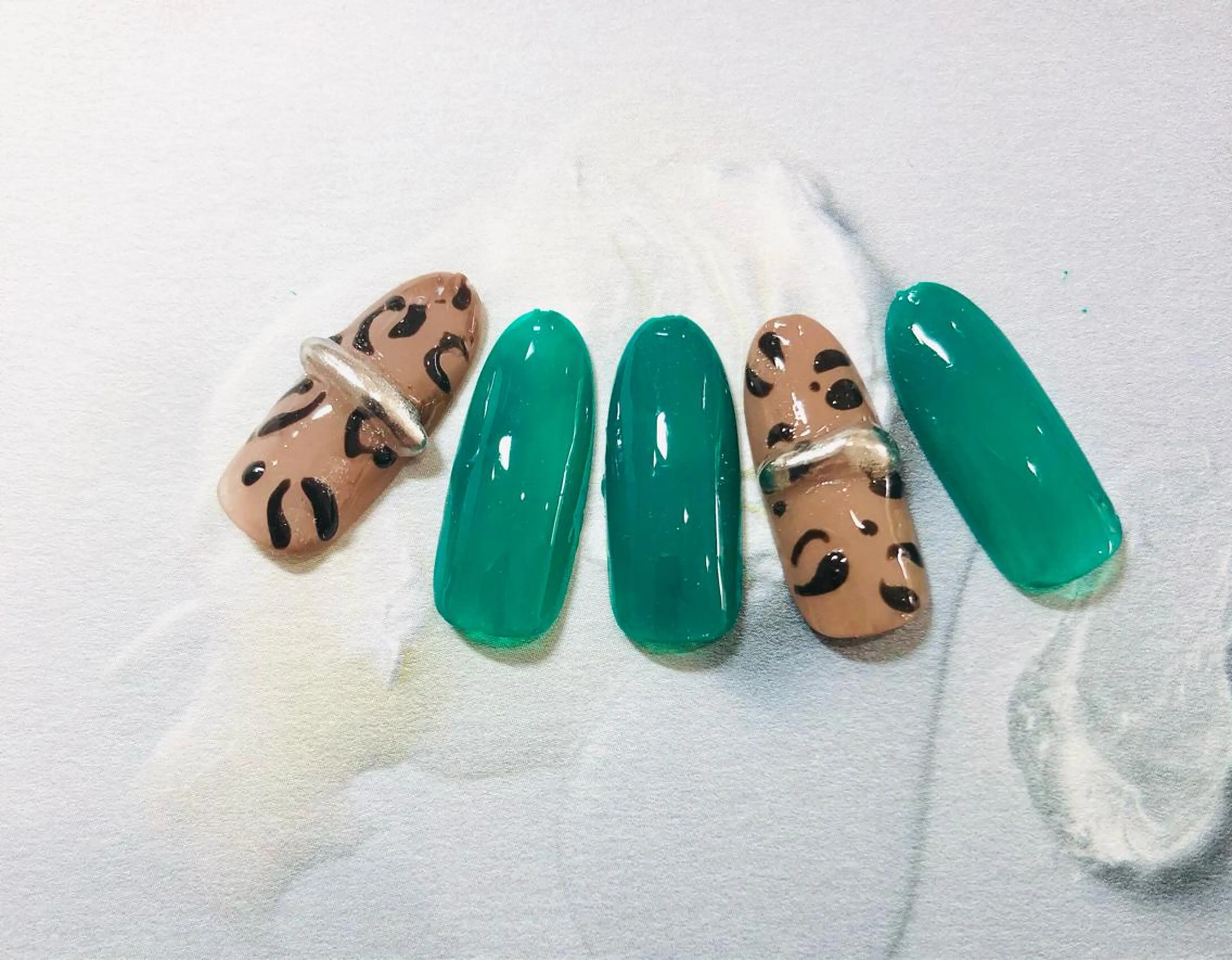 ネイル Ｈ3（エイチスリー）所属・H3 hitoのネイルデザイン