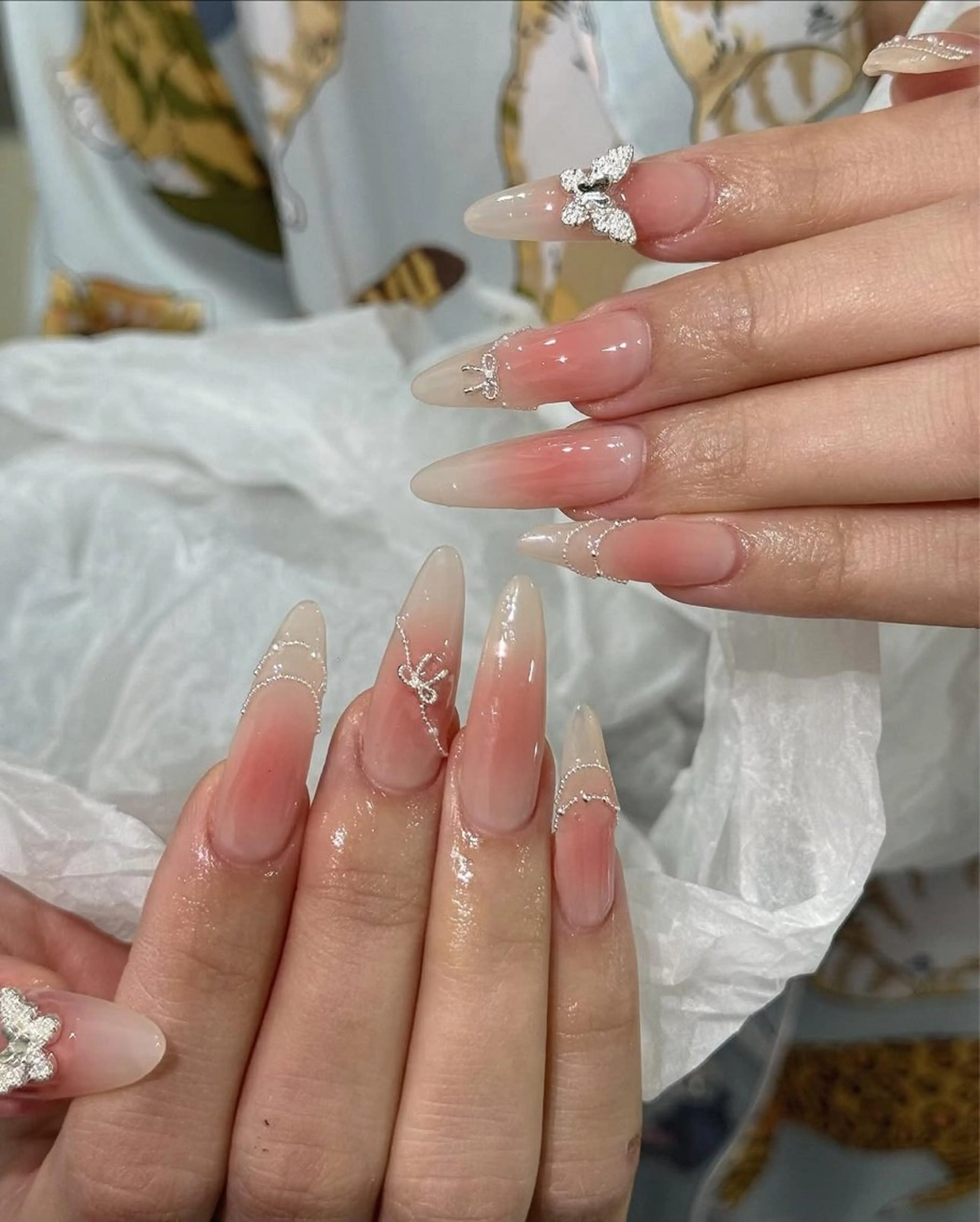 ネイル アートネイル オーロラネイル ブルー チークネイル フットネイル NAILS168 新大久保店のネイルデザイン