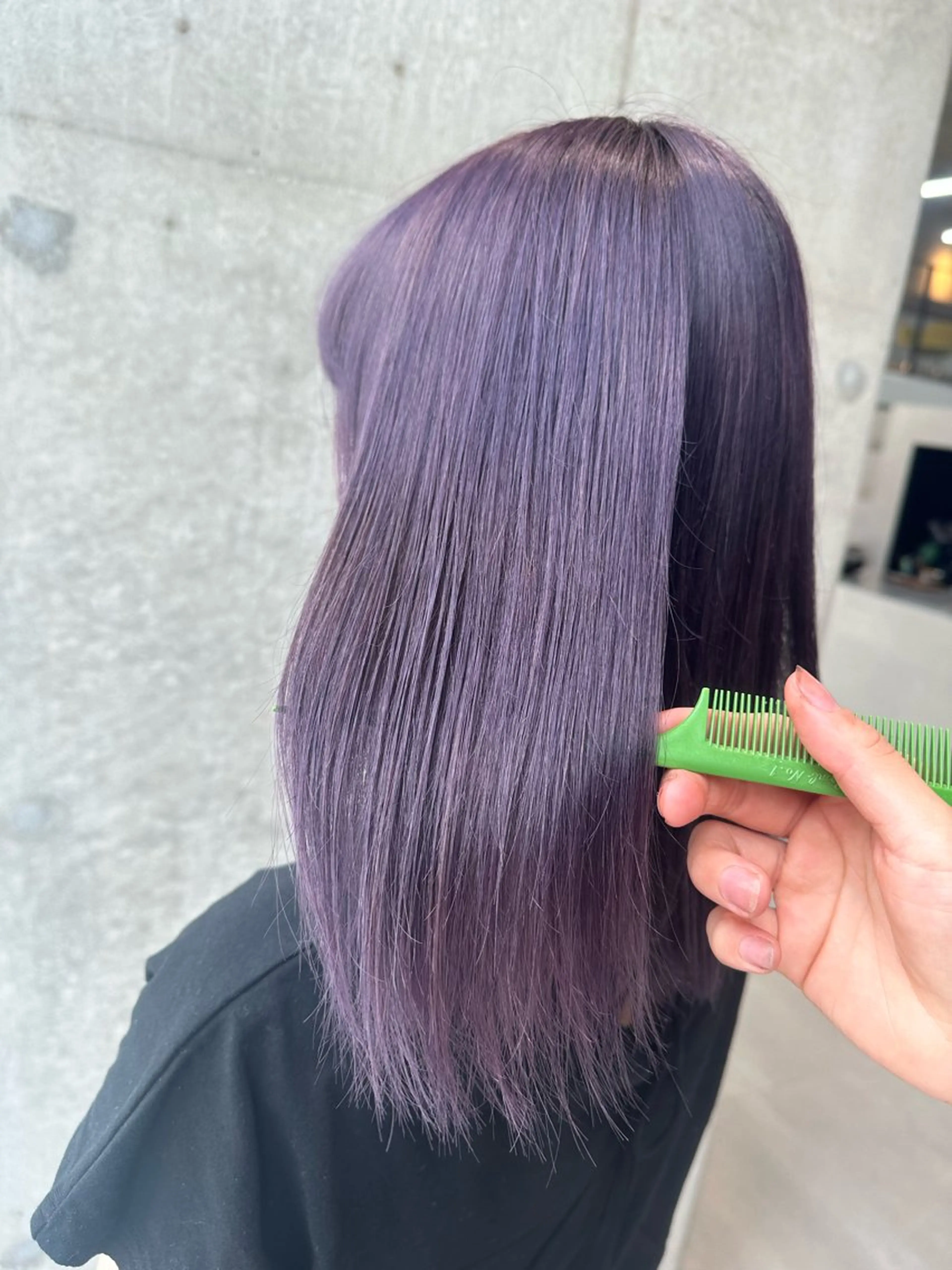 ミディアム カラー ブリーチ 透明感カラー ラベンダーカラー カット ヘアカラー 大塚 夏生のヘアスタイル