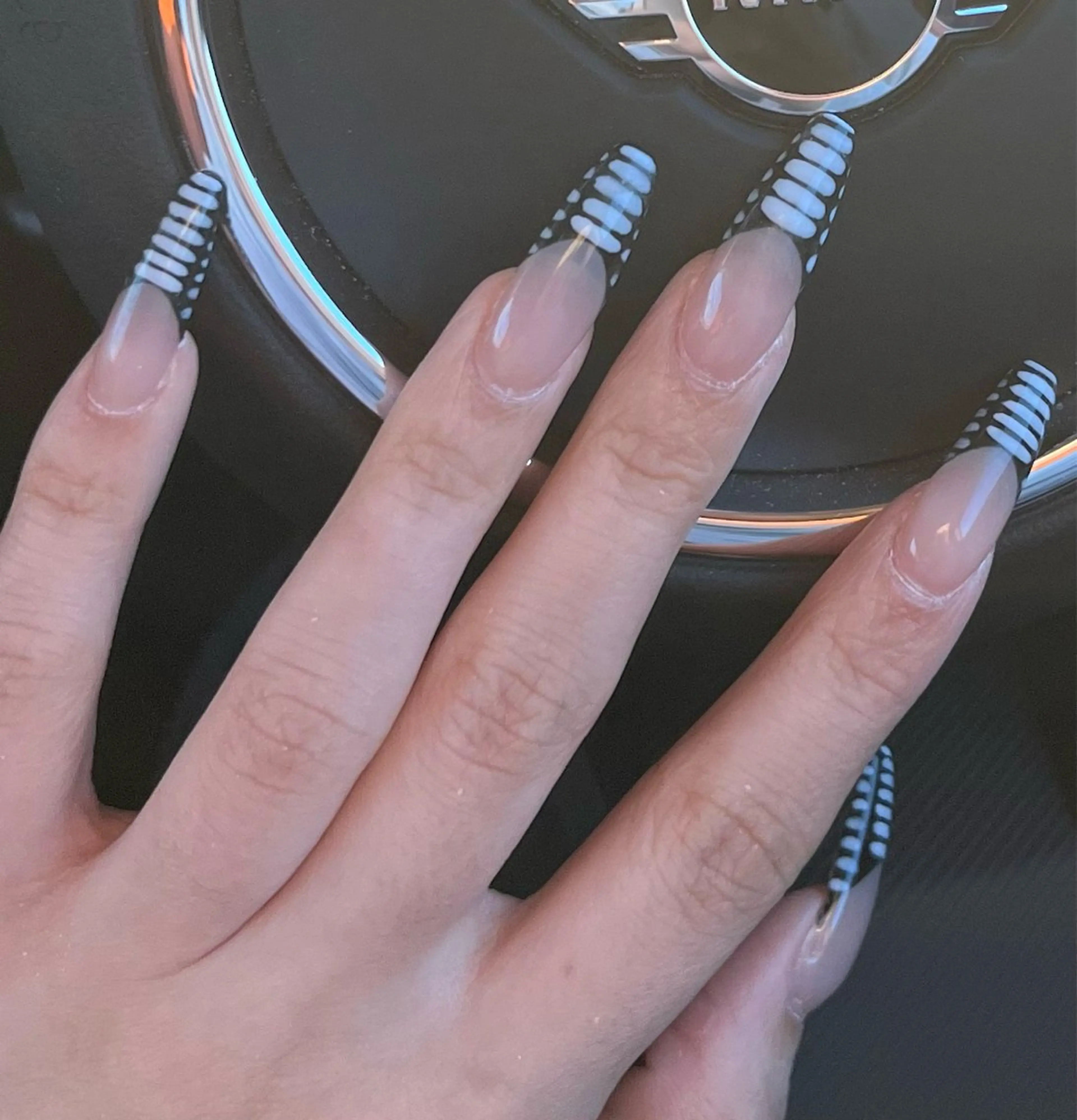 ネイル SALON ELVI.所属・SALON ELVI.のネイルデザイン