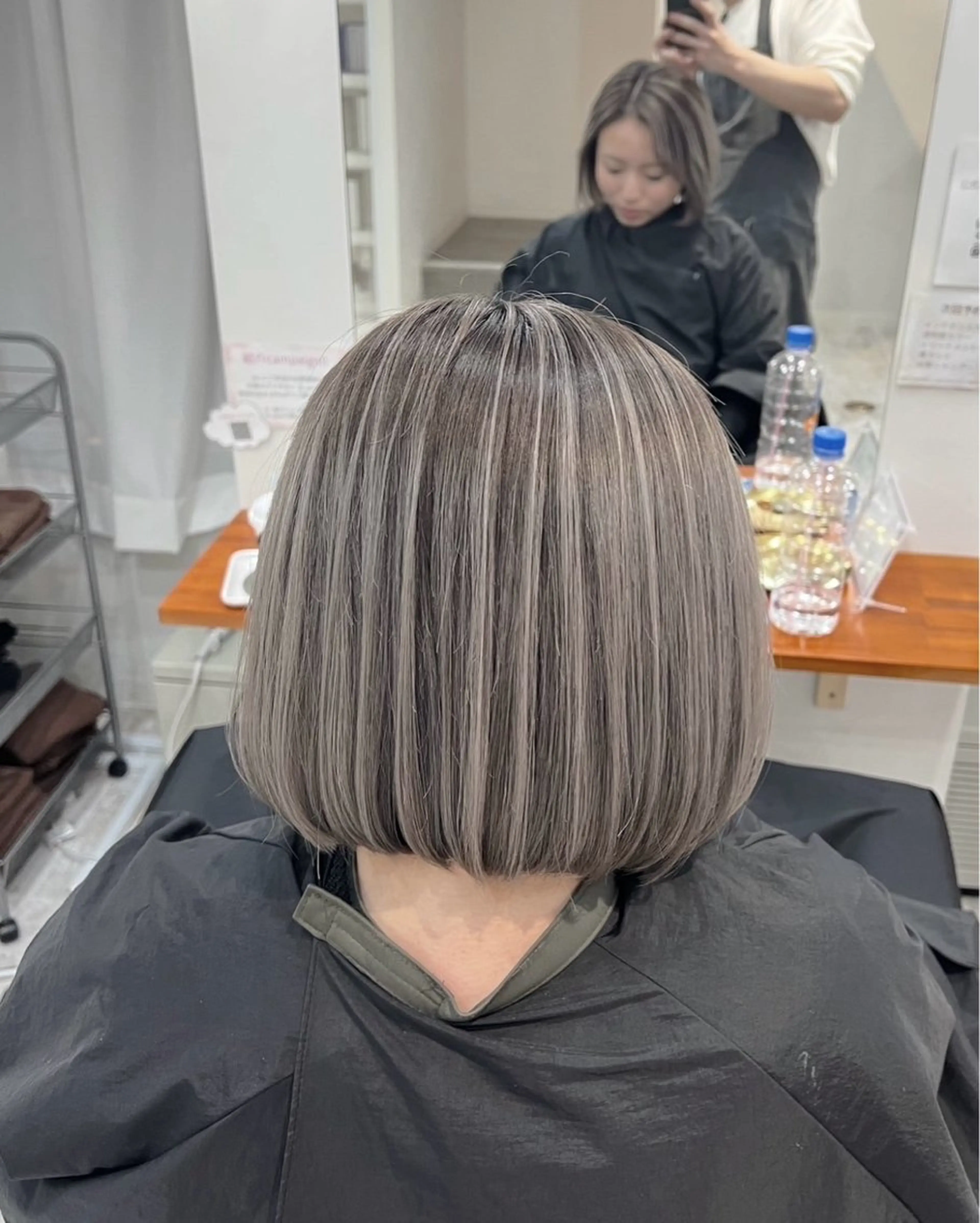 ショート カラー バレイヤージュ グレージュ レイヤーカット ヘアカラー トリートメント ROBIN所属・指名数No.1 /NAOYAのヘアスタイル