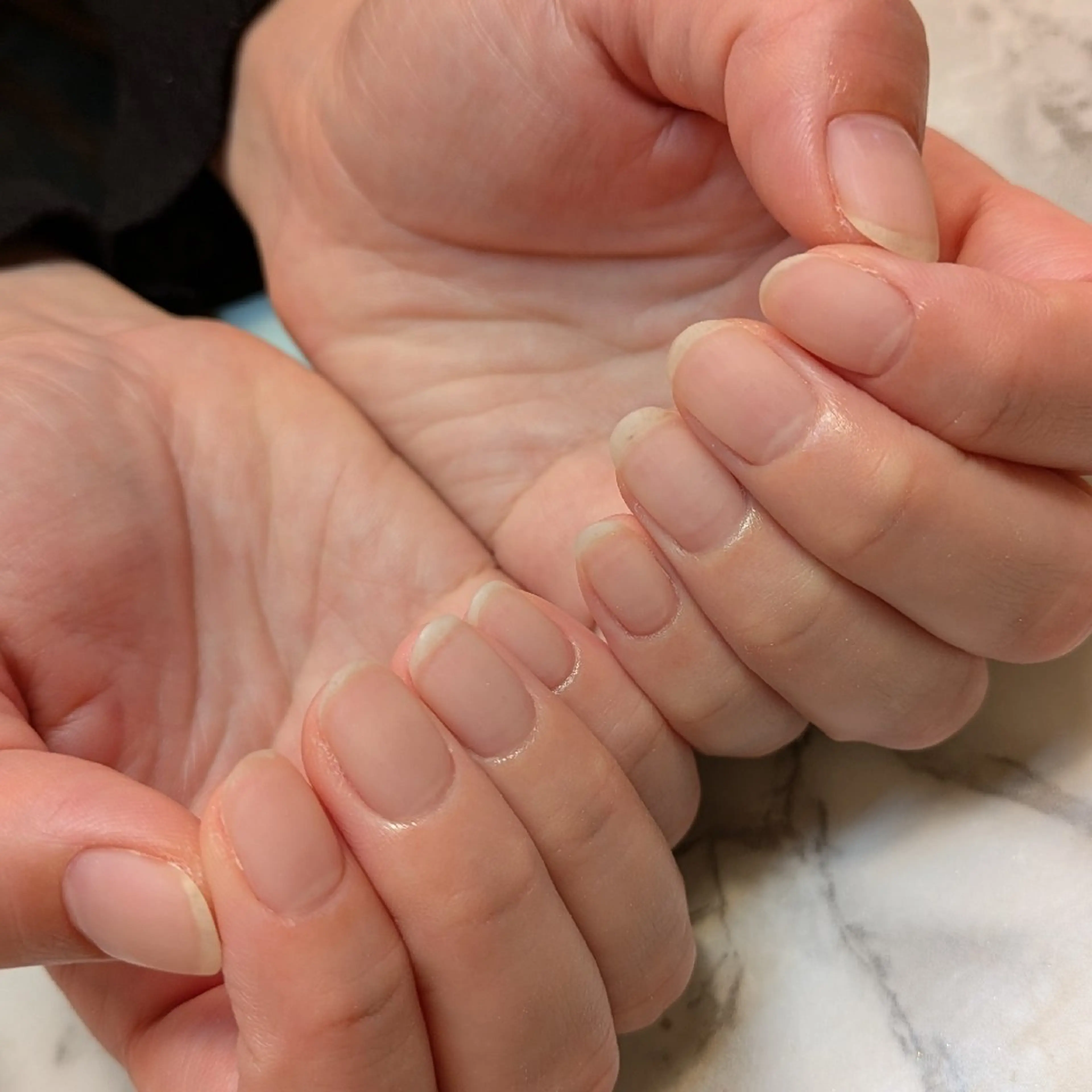 ネイル ジェヌインネイル 河内のネイルデザイン