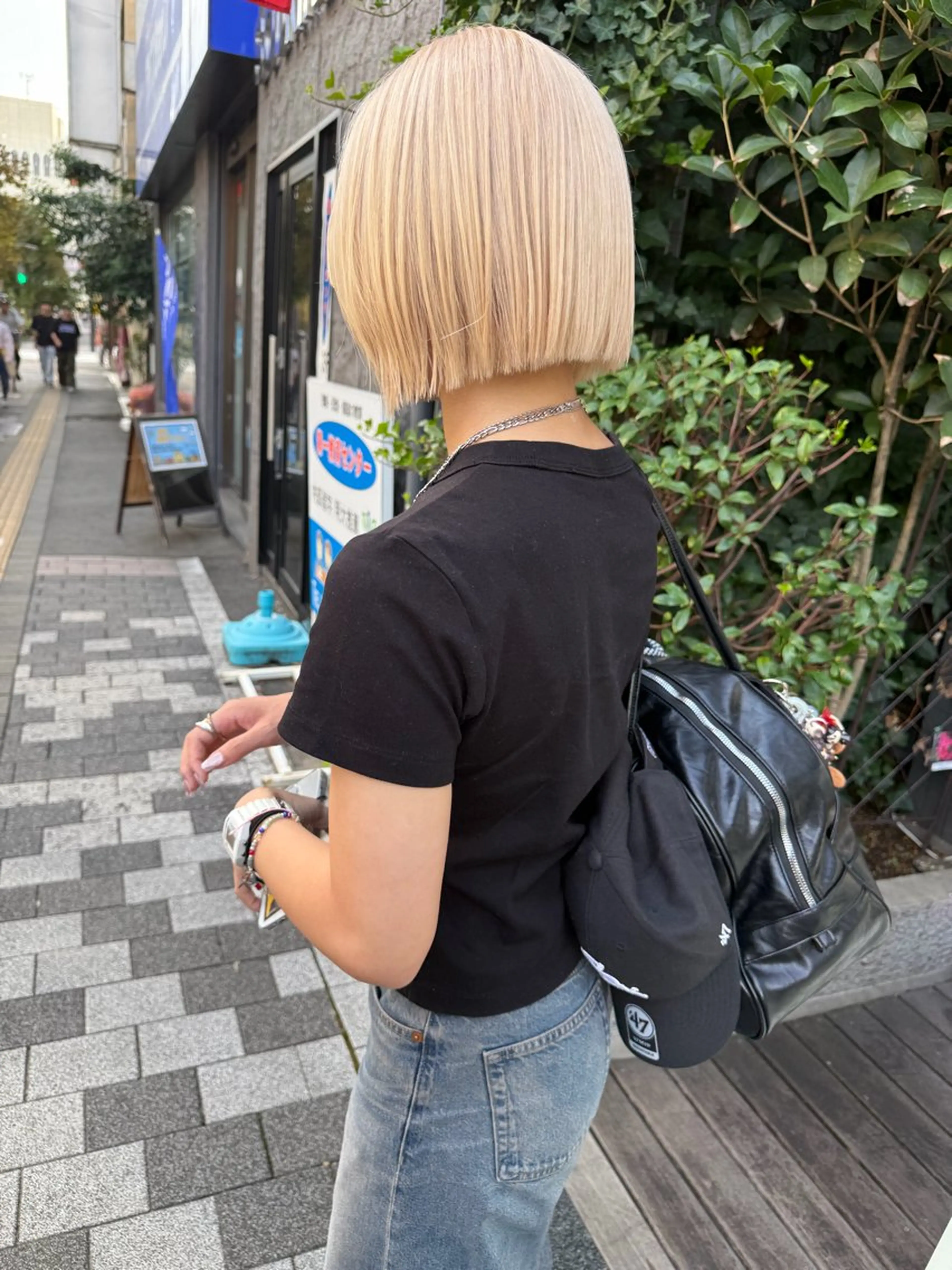 ショート カラー Aika LA.MIUのヘアスタイル