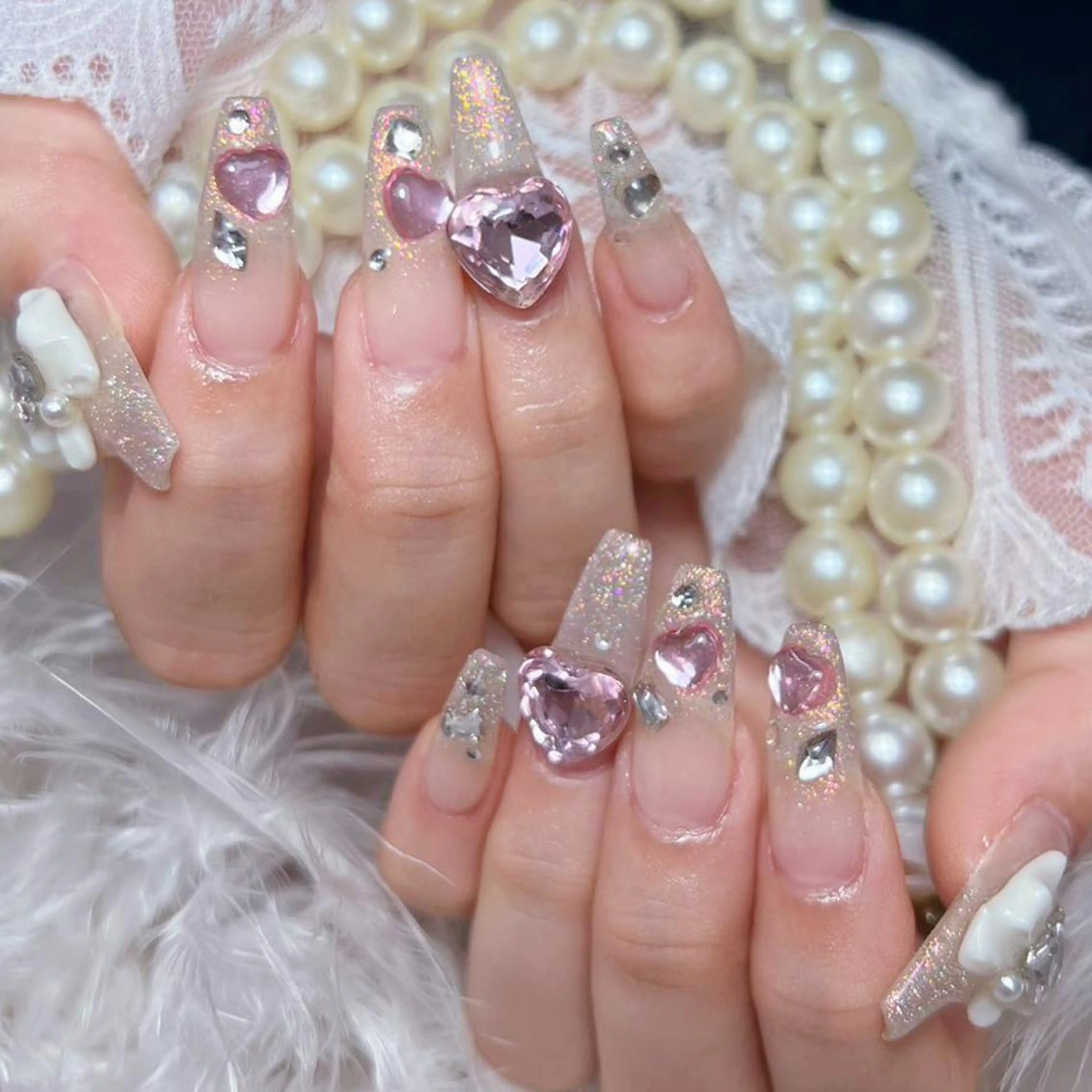 ネイル アートネイル オーロラネイル ガーリー キラキラネイル 韓国ネイル ハンドネイル Diamond NAIL💝のネイルデザイン