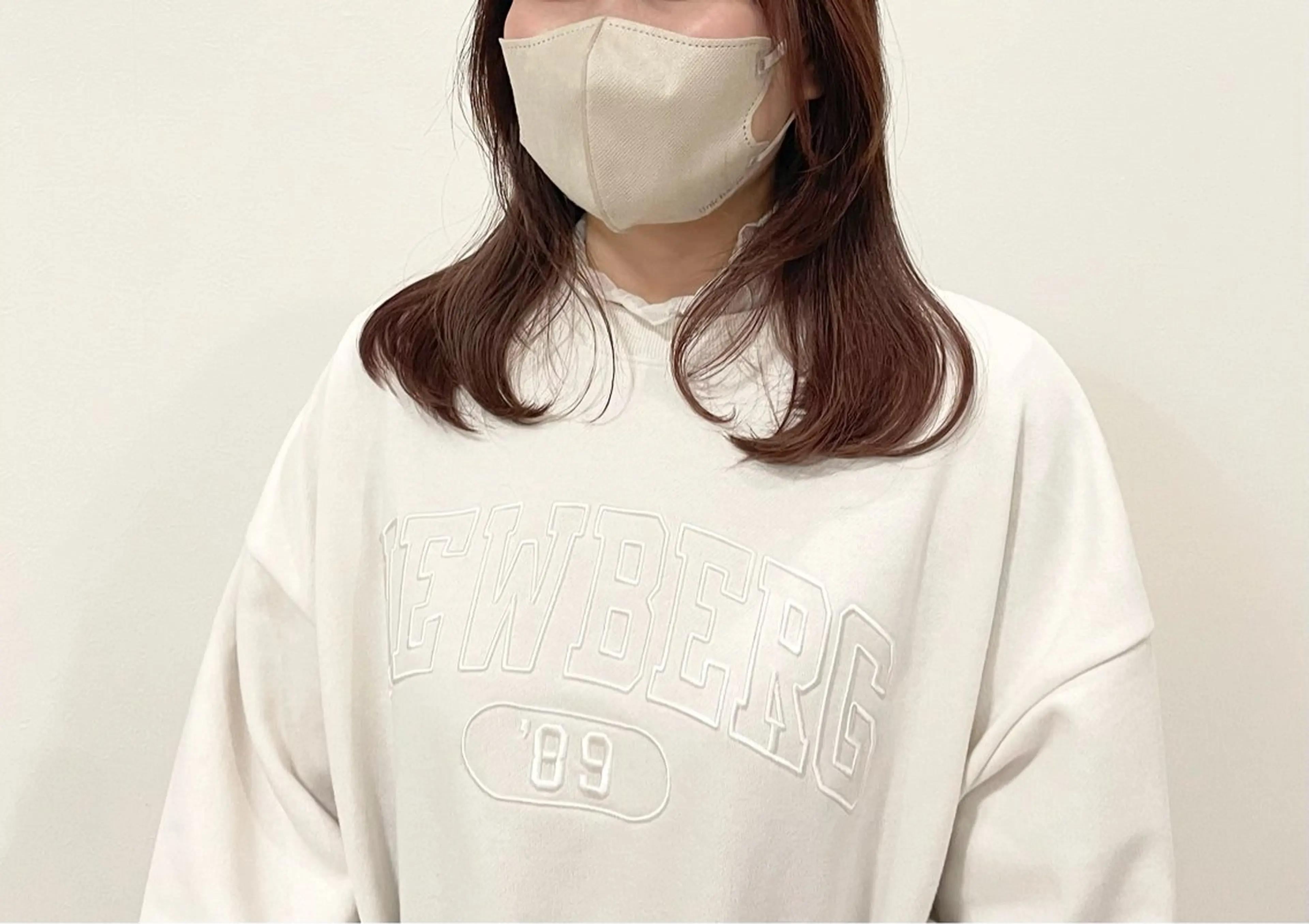 セミロング カラー 陰山 友咲のヘアスタイル