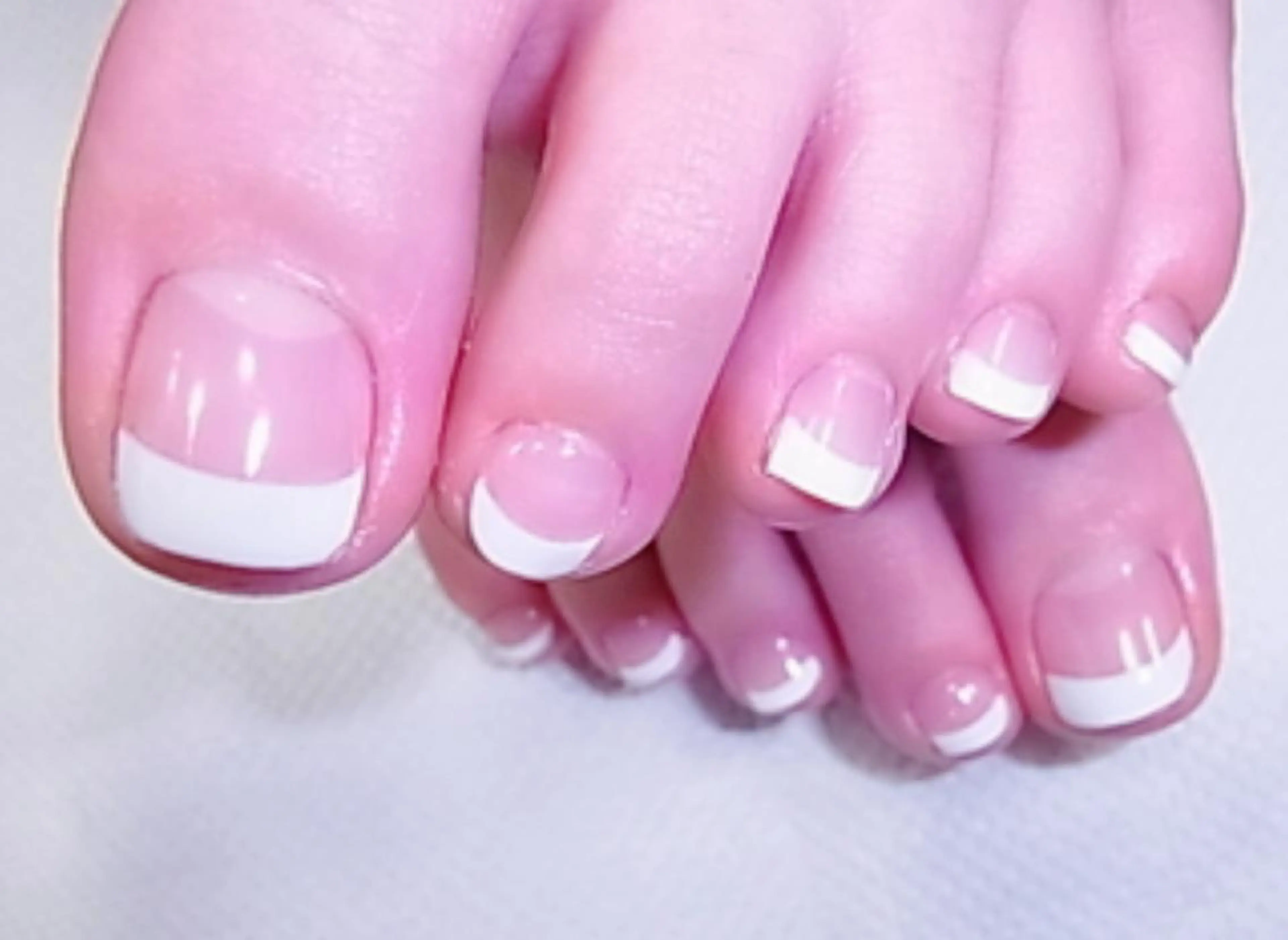 フレンチフットネイルの写真