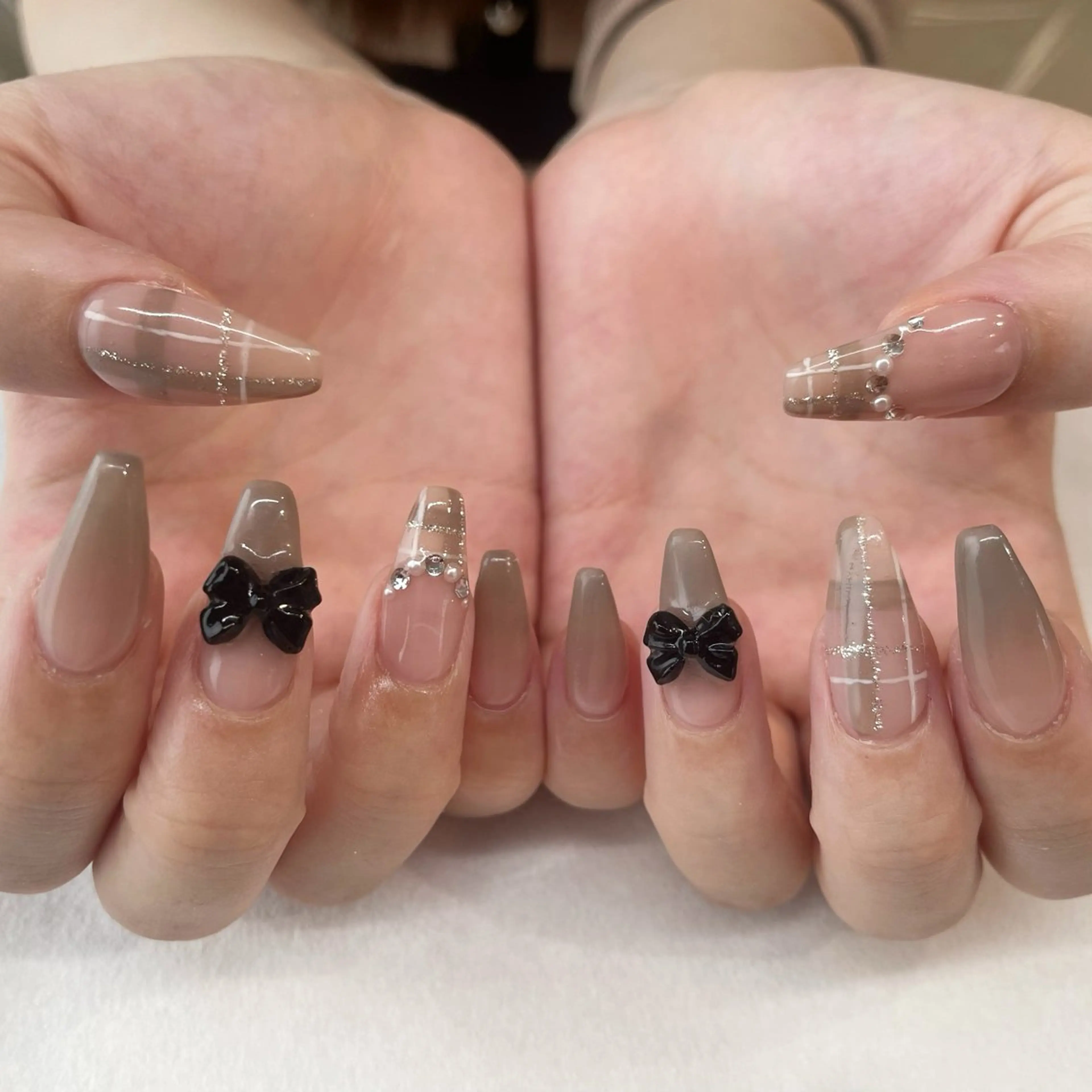 ネイル ハンドネイル 💎🐰 saki. m 🐰💎のネイルデザイン