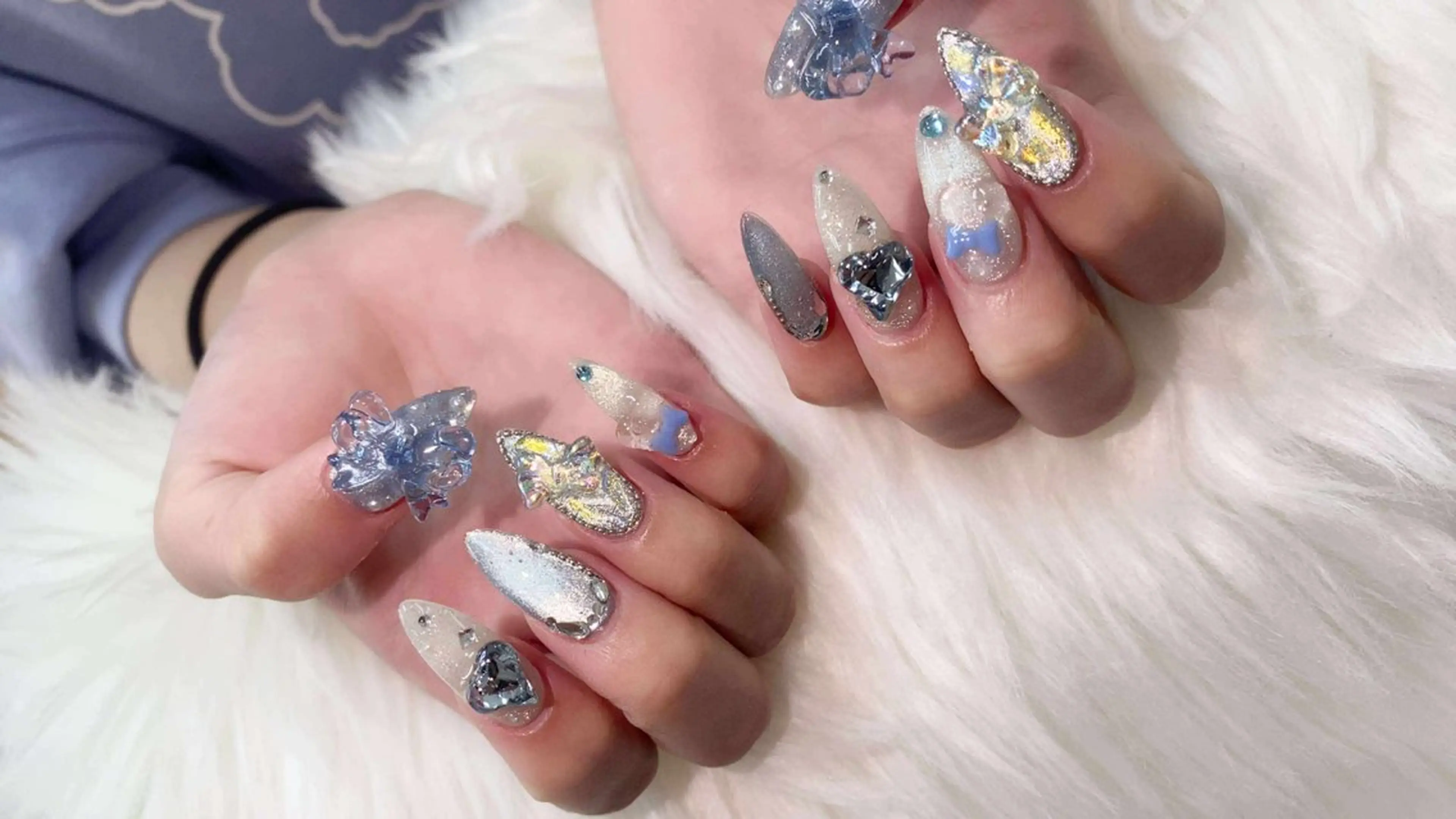 ネイル フットネイル フレンチネイル 韓国ネイル マグネットネイル ニュアンスネイル ハンドネイル ハンドケア Hara Nail 【パラジェル使用】のネイルデザイン