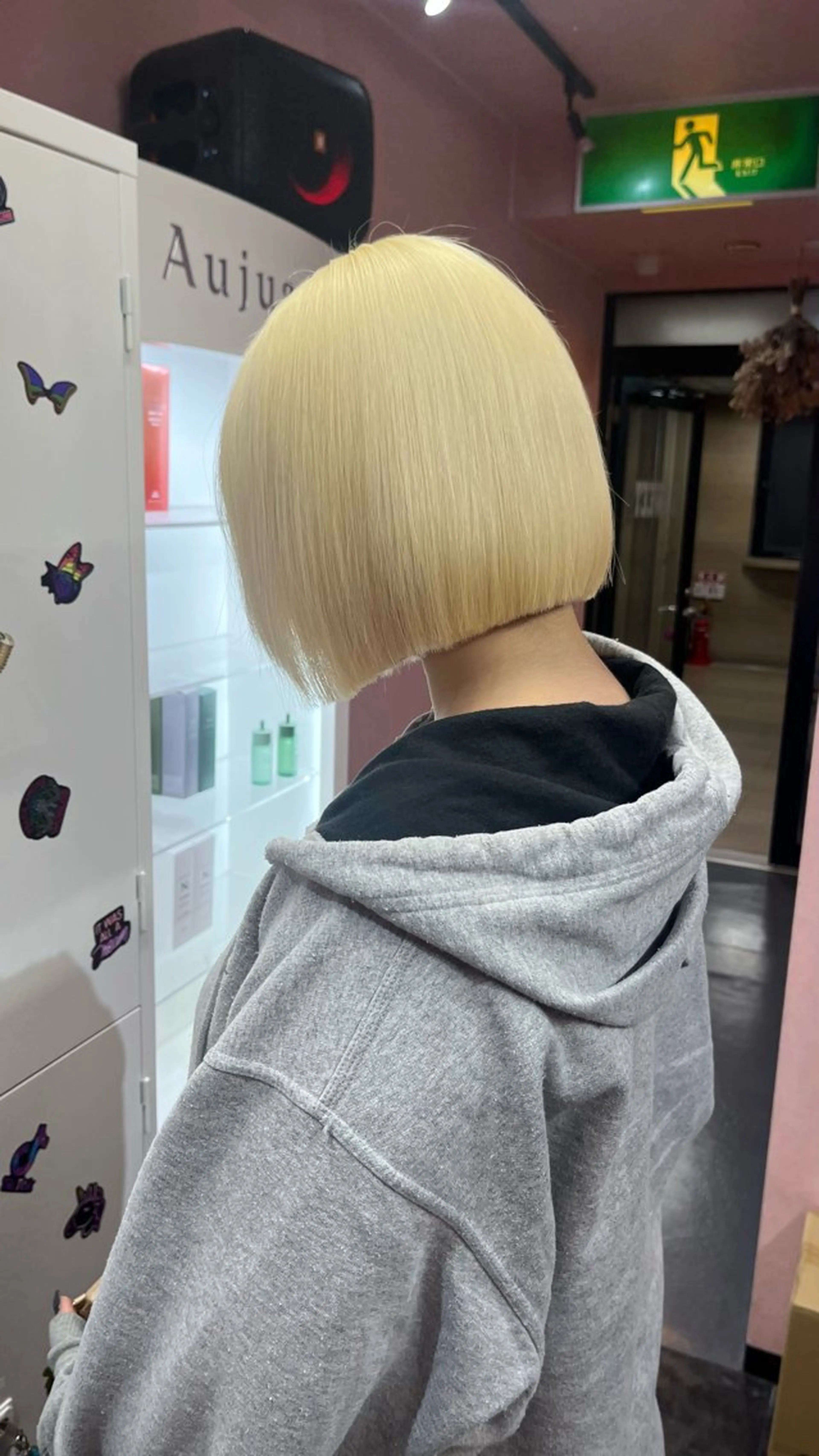 ショート カラー s.sweet NACHIKAのヘアスタイル