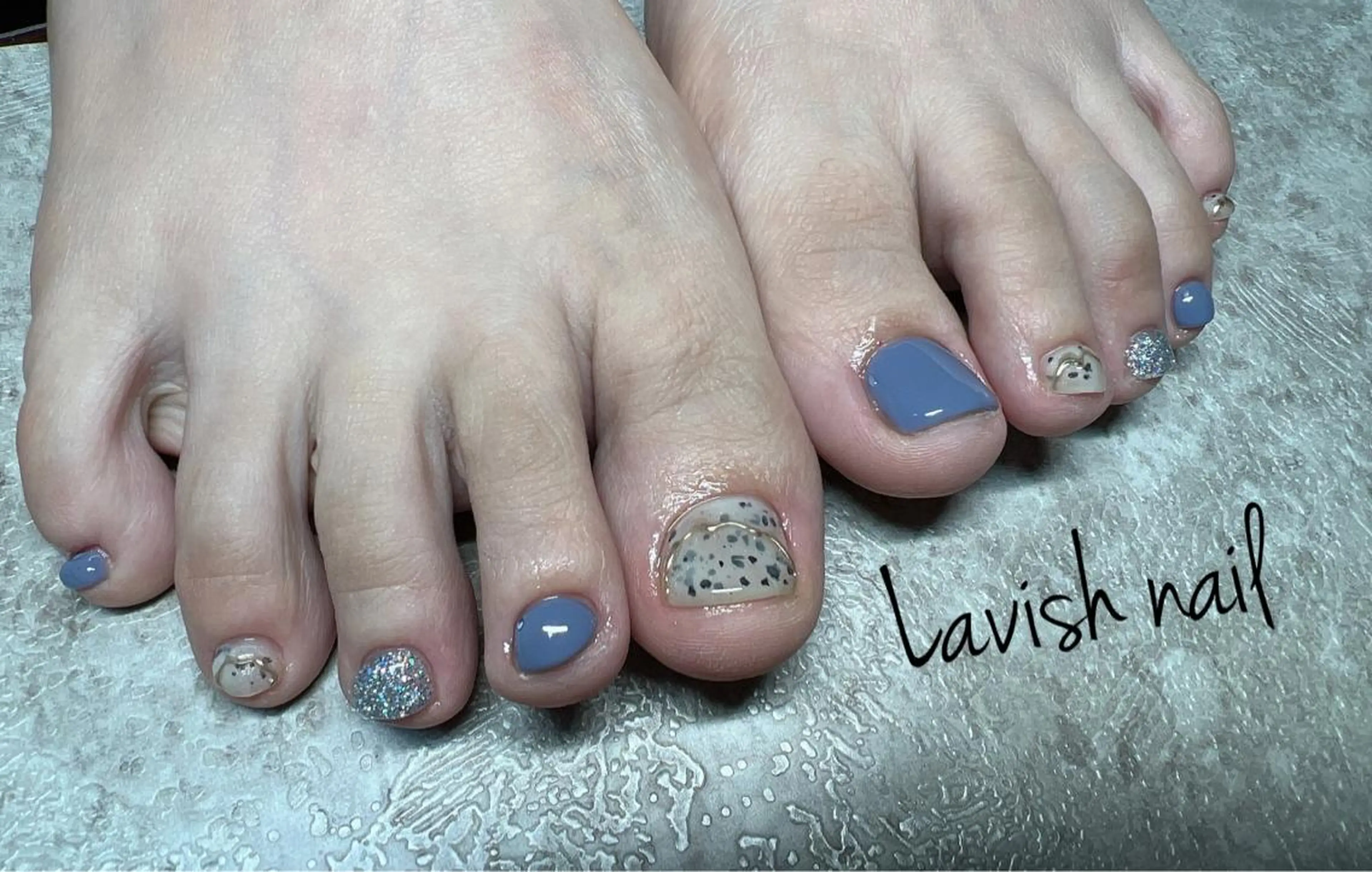 ネイル フットネイル Lavish nailのネイルデザイン