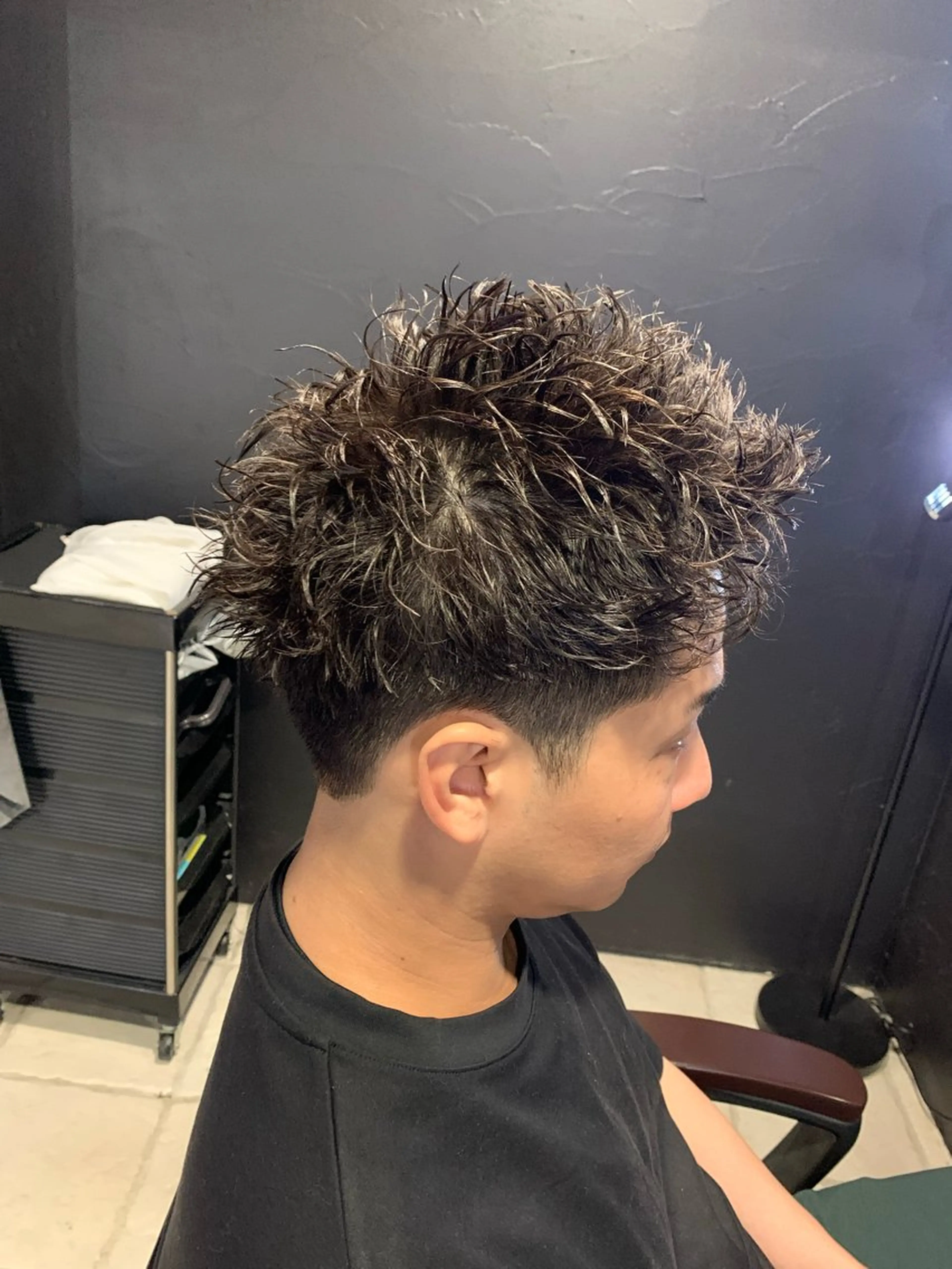 ショート メンズ スパイキーショート ショートヘア カット パーマ ヘアセット メンズパーマ/難波/ 心斎橋　室園亮佑のヘアスタイル