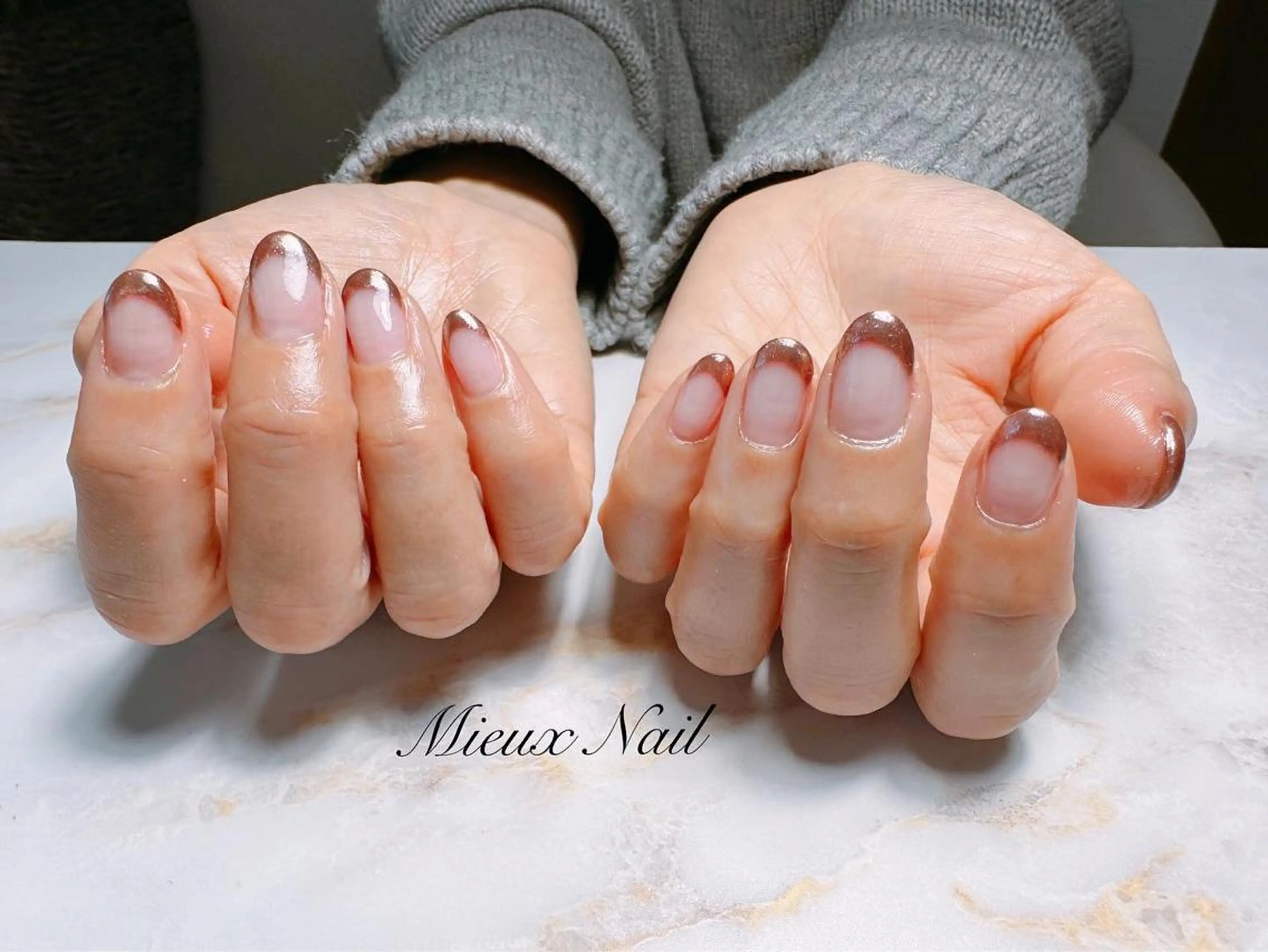 ネイル ブラウン フレンチネイル ミラーネイル 持ち込み オフィスネイル ハンドネイル 市川 麻衣子のネイルデザイン