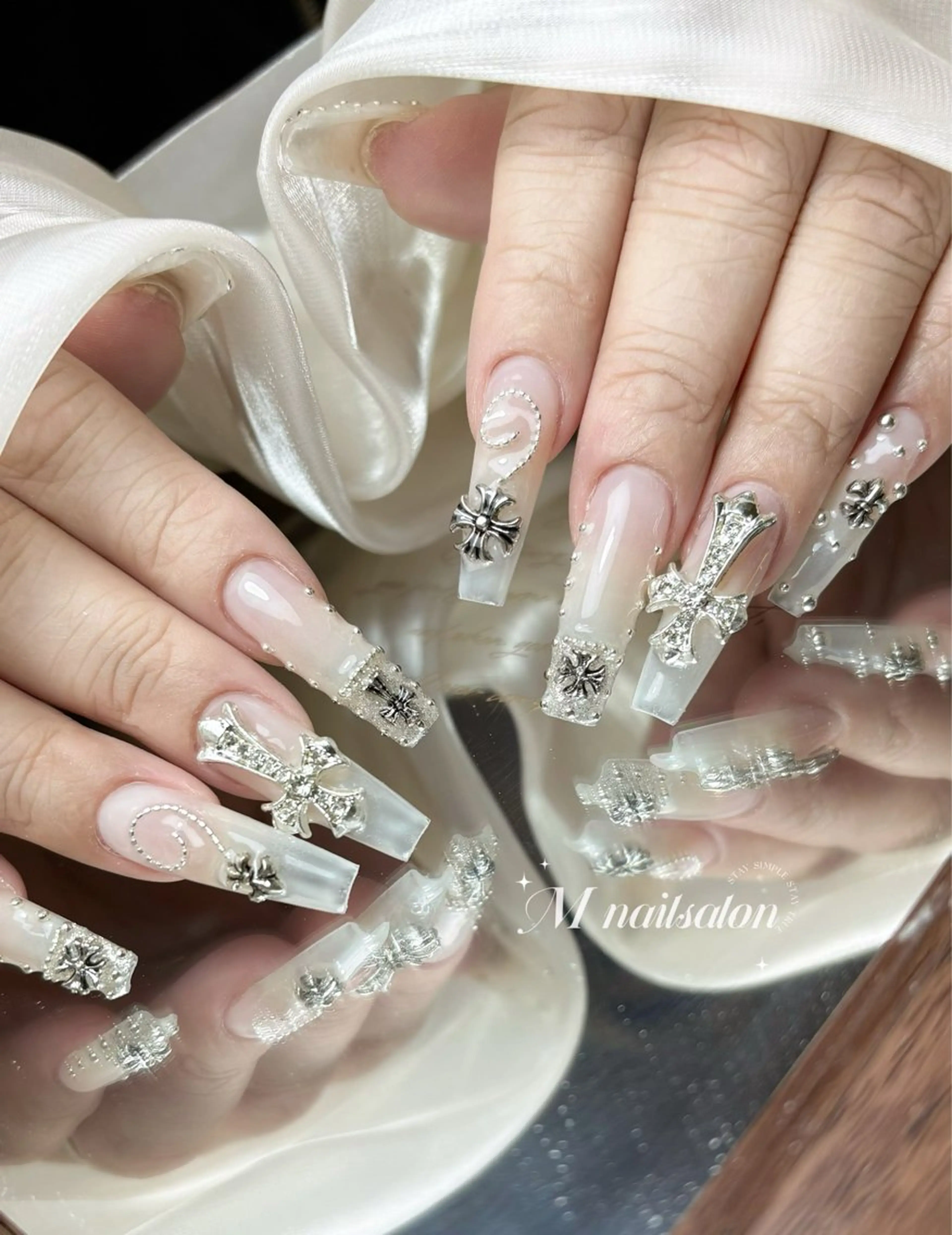 ネイル M🌷nail 長さだし専門店のネイルデザイン