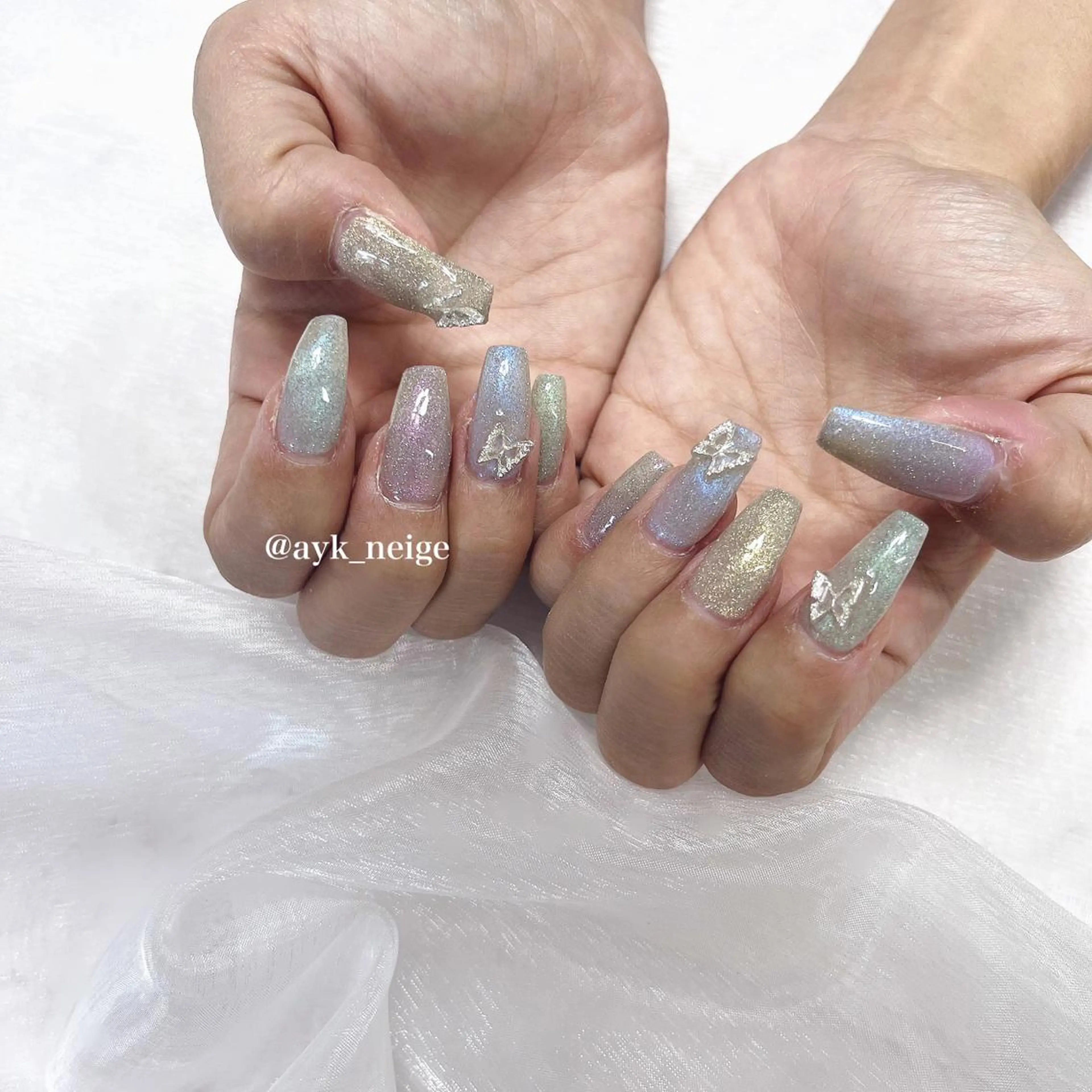 ネイル フットネイル フレンチネイル キラキラネイル 韓国ネイル リボン n'eige nail所属・大谷 綾香のネイルデザイン