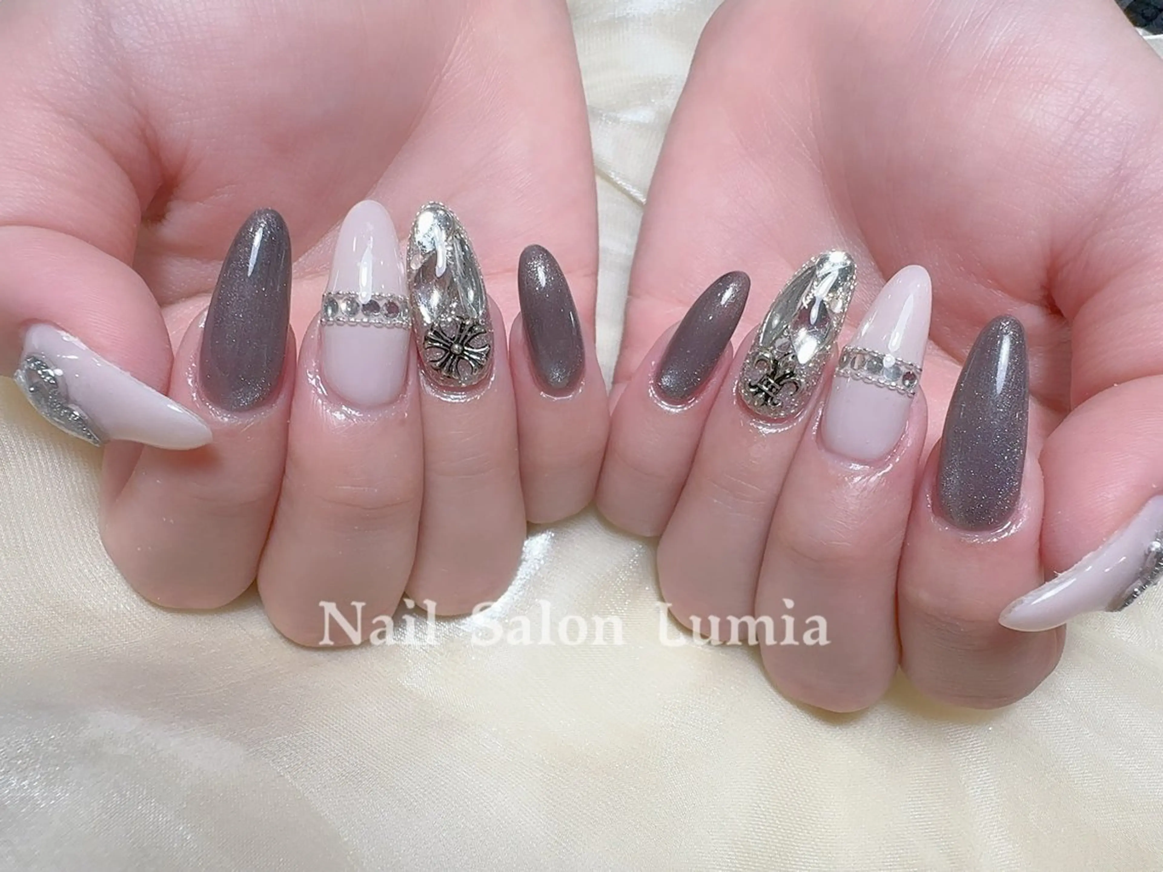 ネイル ハンドネイル ネイルサロン ルミア Lumia 店長のネイルデザイン