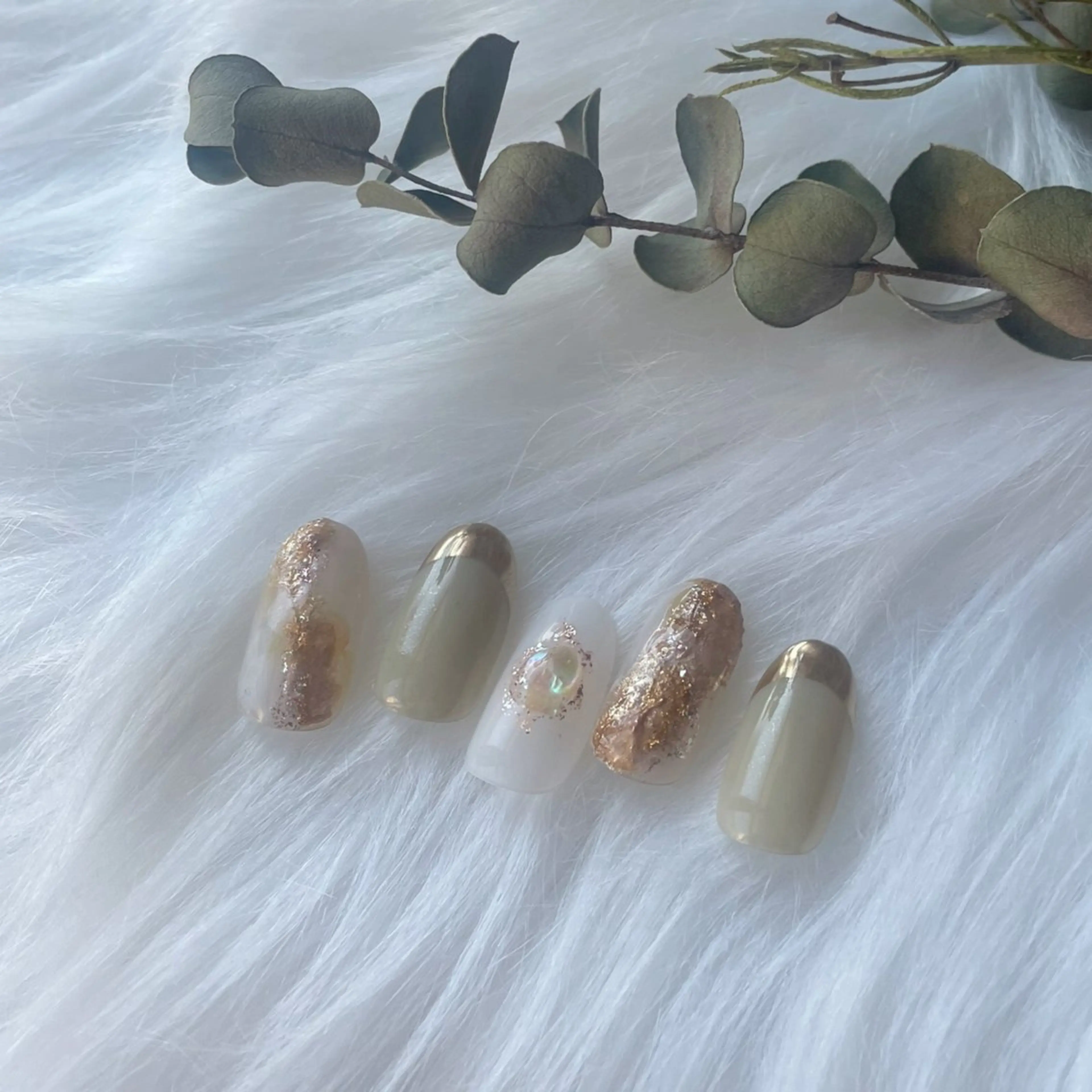 ネイル ブルー フレンチネイル キラキラネイル マグネットネイル ニュアンスネイル ハンドネイル timtam --sakiのネイルデザイン