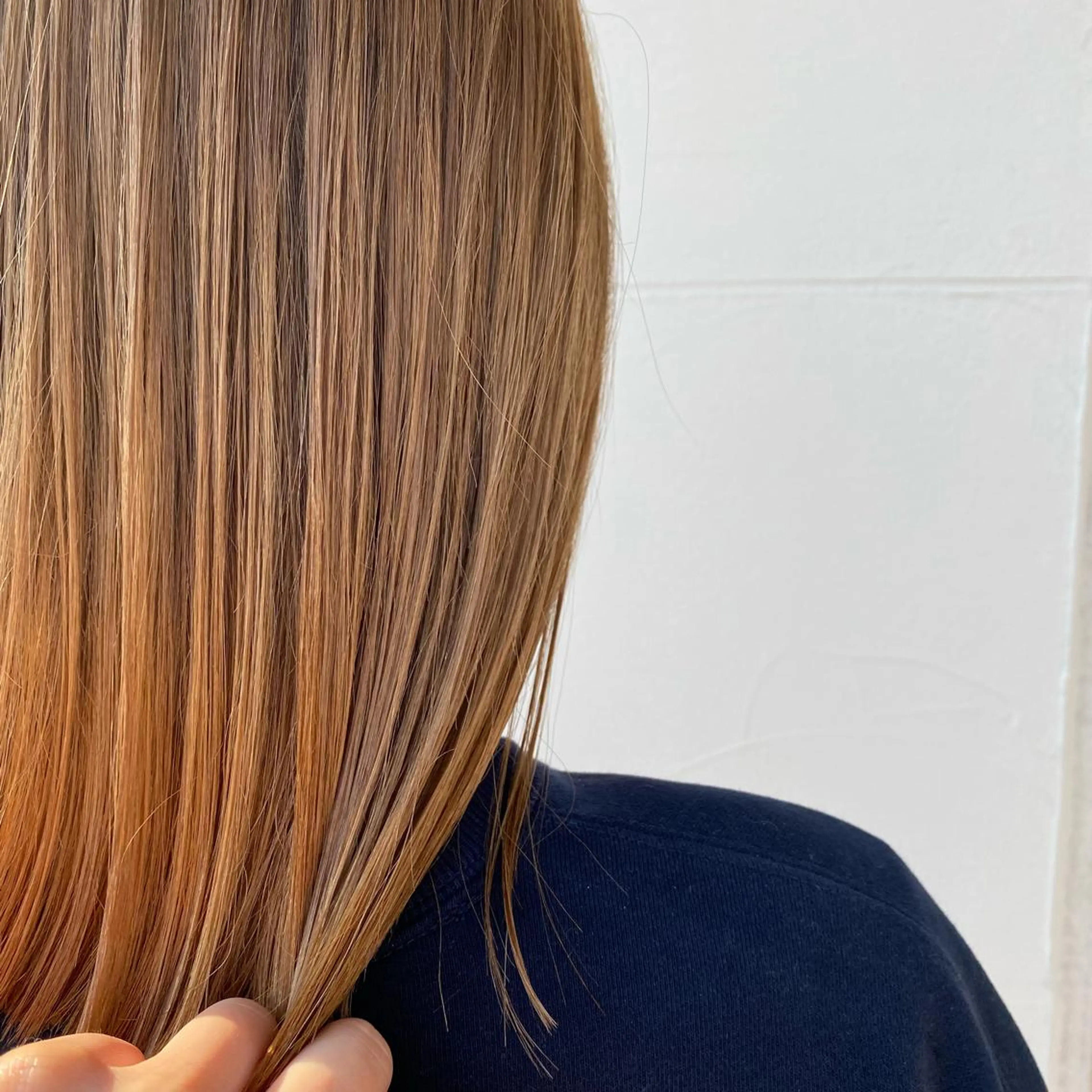 ミディアム カラー ベージュカラー オレンジ オレンジベージュ 佐藤 彩香のヘアスタイル