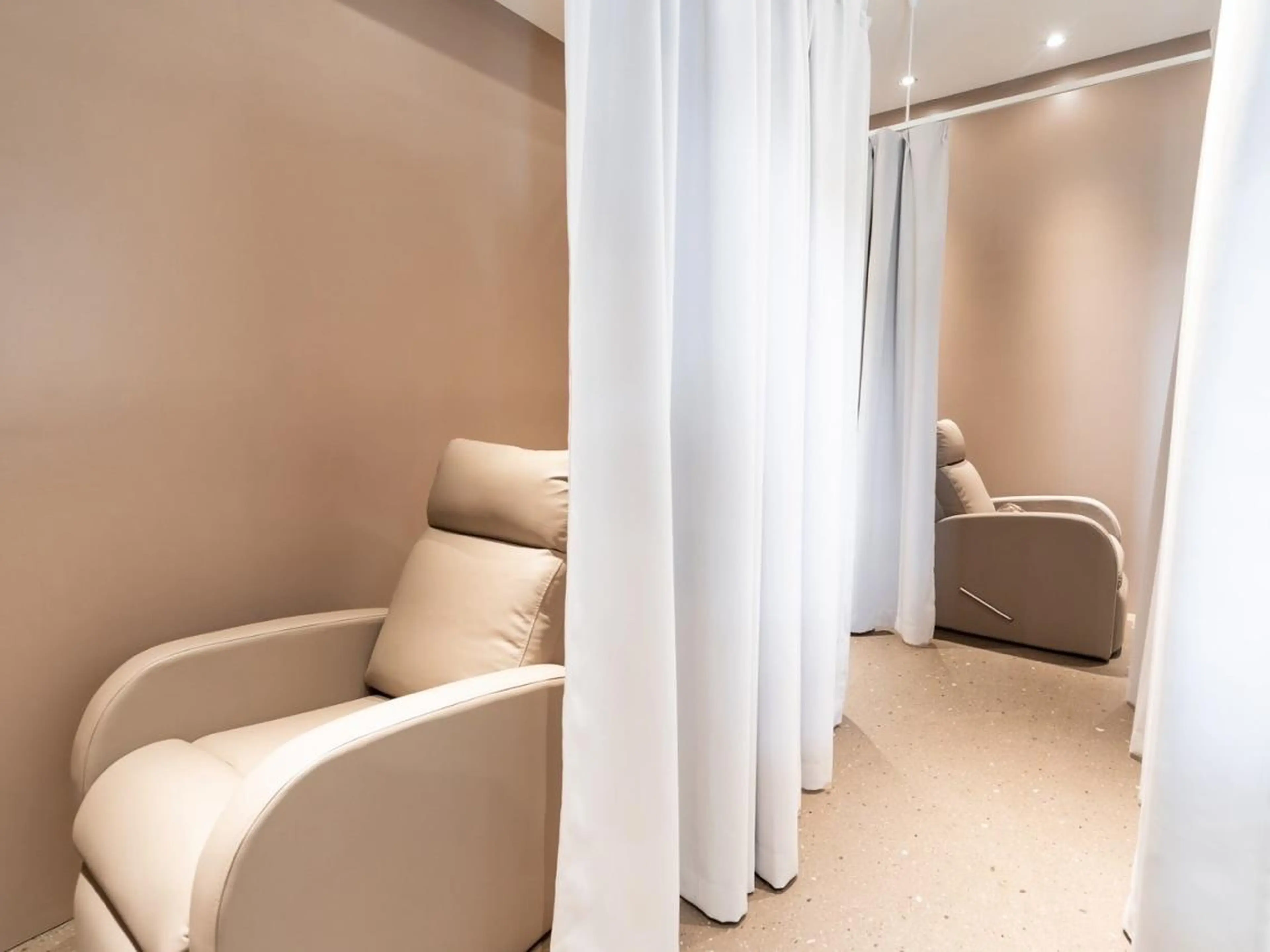 アイブロウ IVE はやしの眉毛・アイブロウイメージ