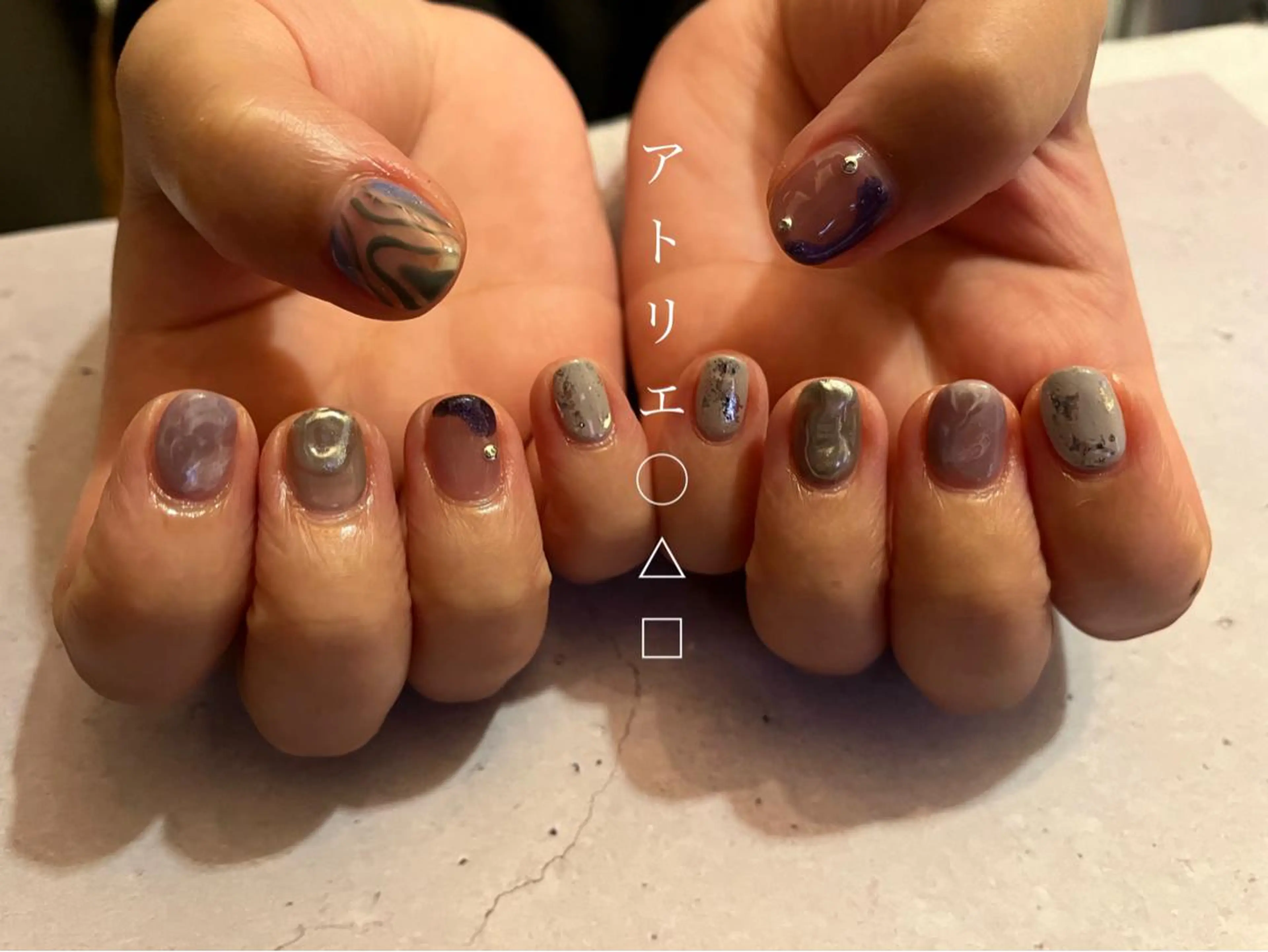ネイル ハンドネイル アトリエ ○△□のネイルデザイン