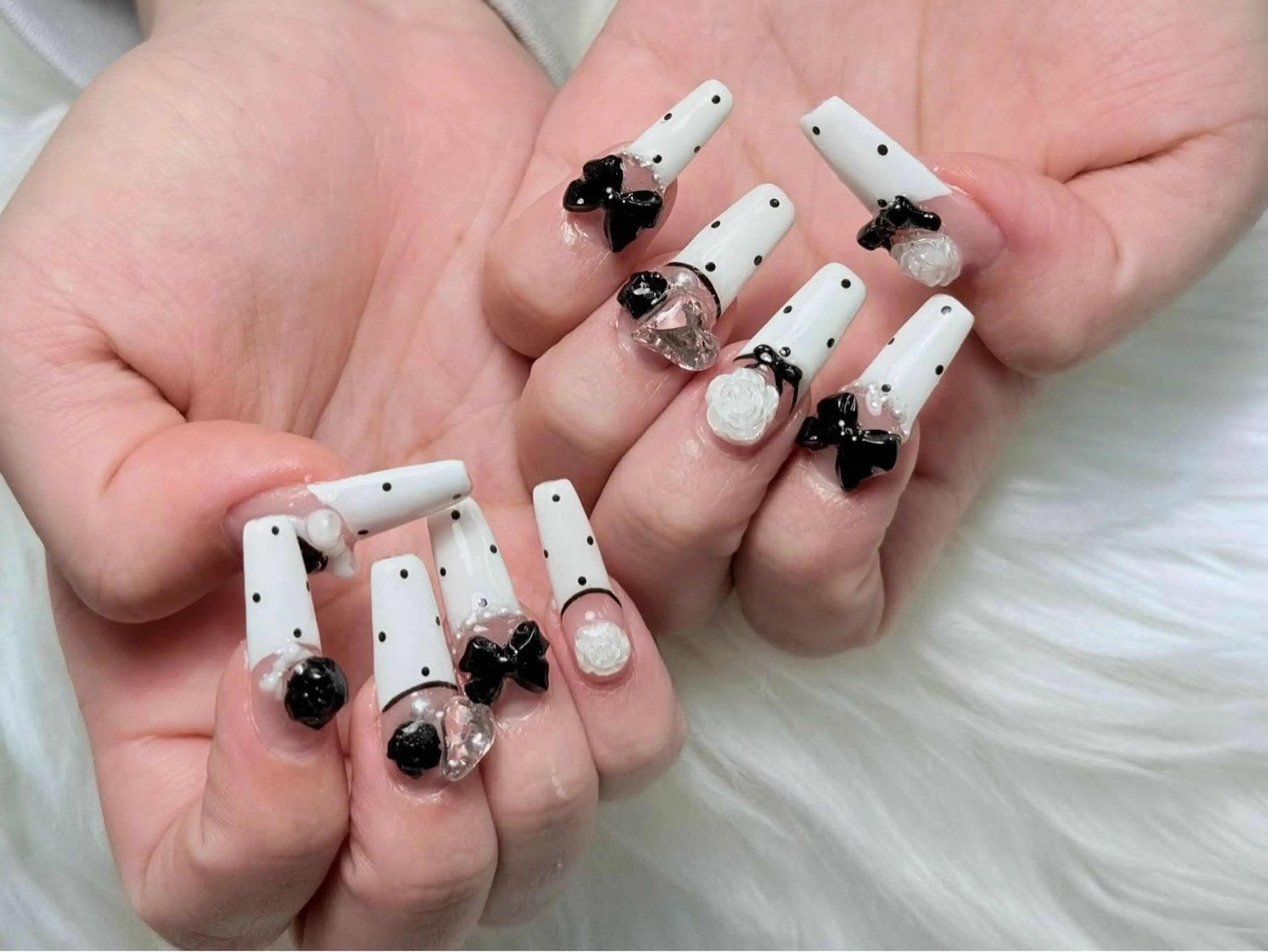 ネイル べっ甲ネイル チークネイル フラッシュネイル フットネイル フレンチネイル ハンドネイル ハンドケア Hara Nail 【パラジェル使用】のネイルデザイン