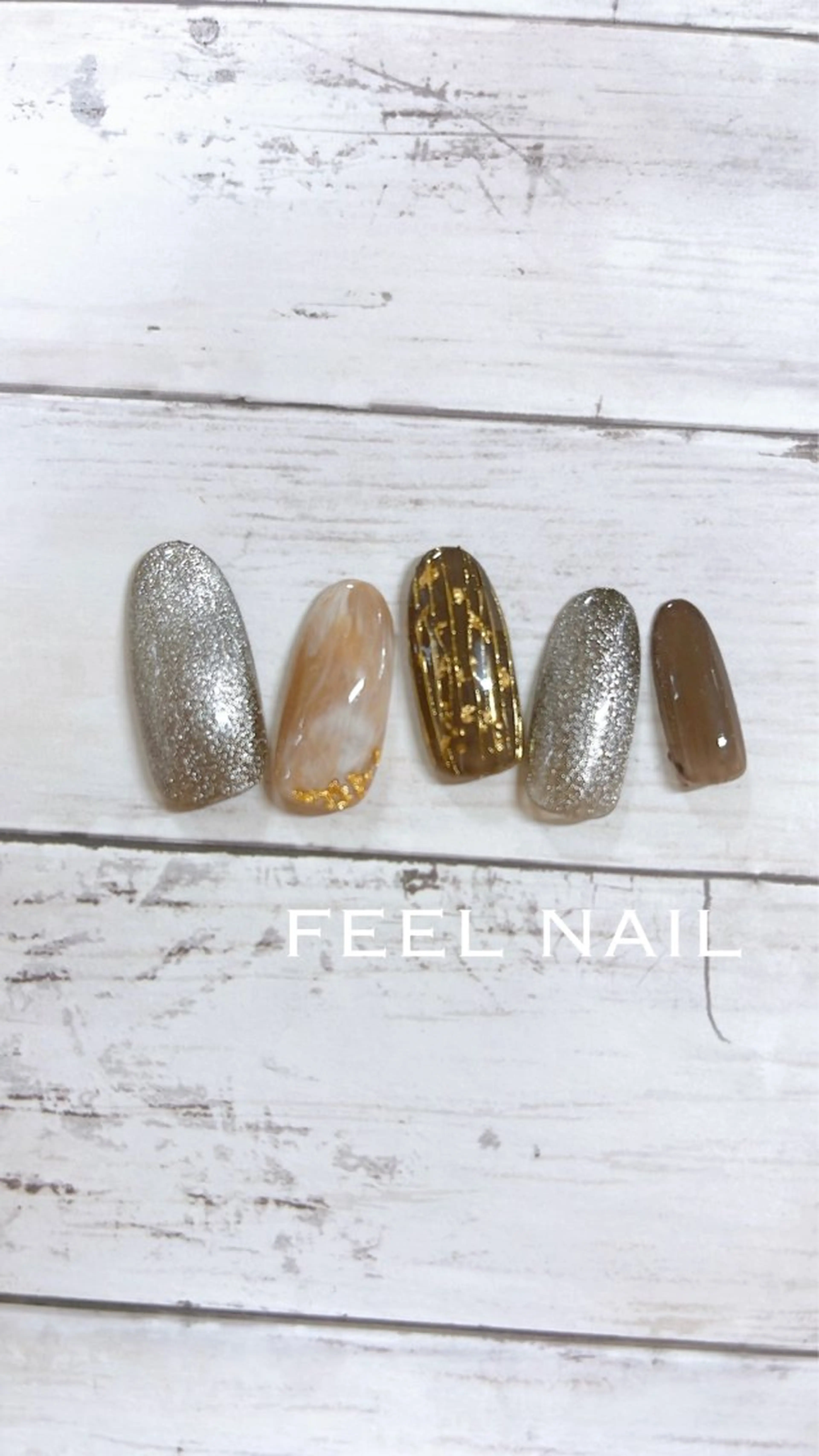 ネイル ラメ(グリッター) ネイルチップ 秋好 悠のネイルデザイン