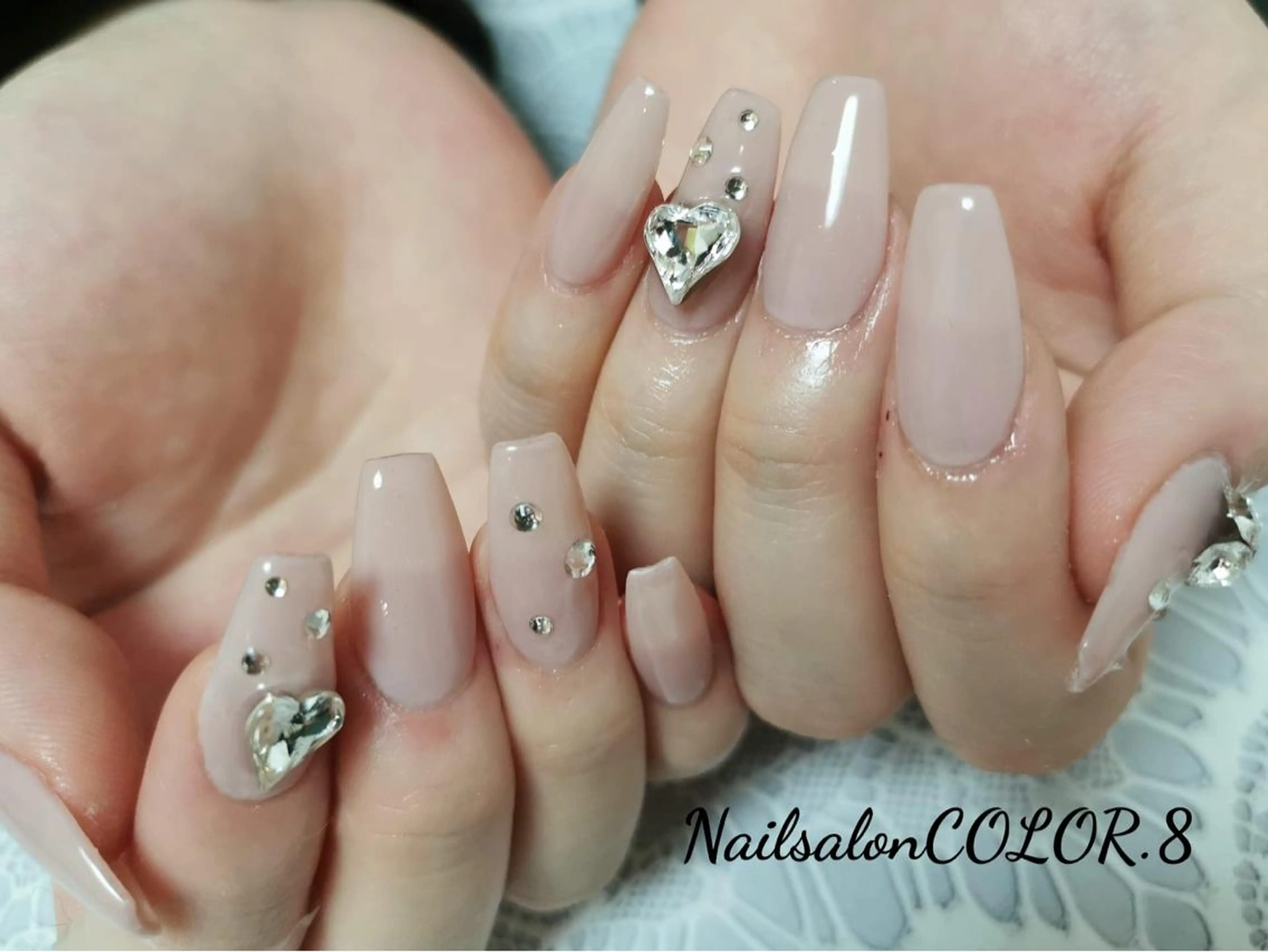 ネイル ネイルサロンカラーエイト所属・color.8 AYAのネイルデザイン