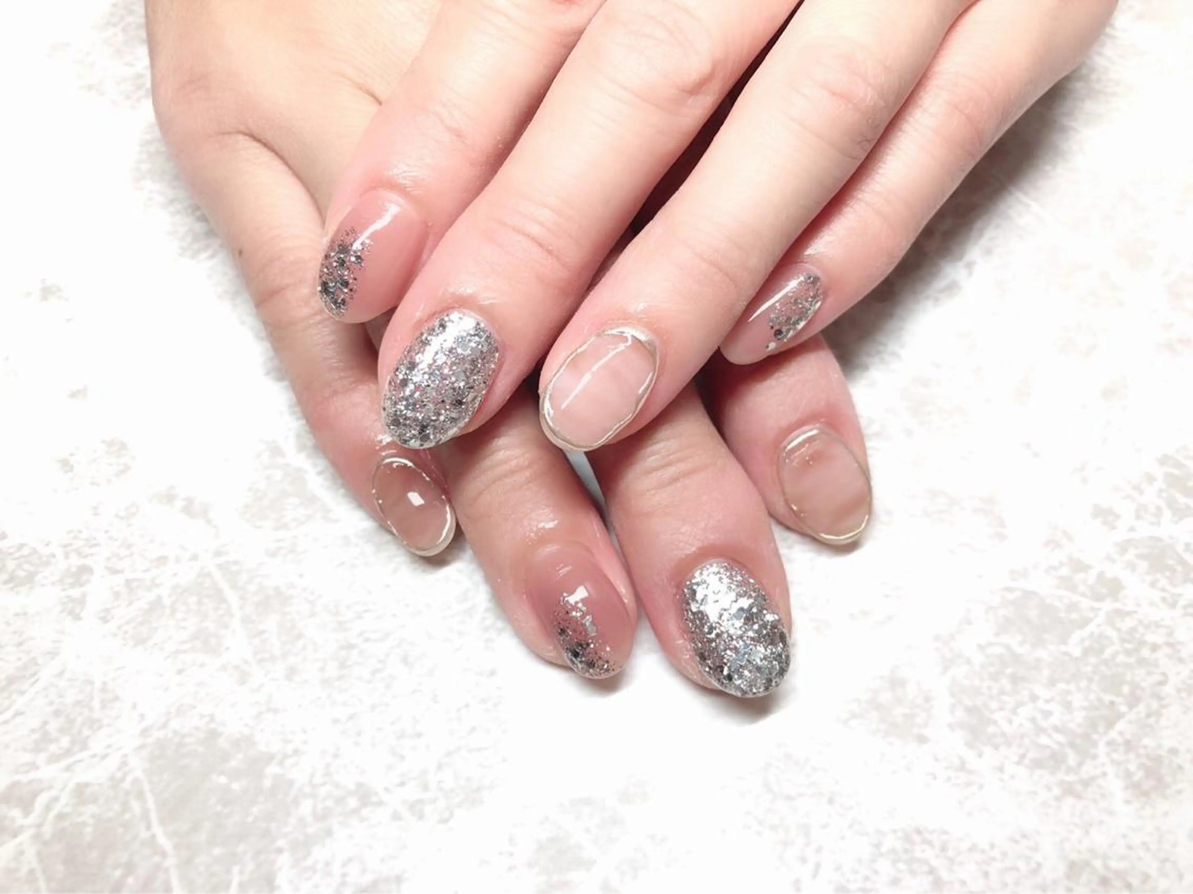 ネイル ハンドネイル マジックミラー所属・マジック ミラーのネイルデザイン