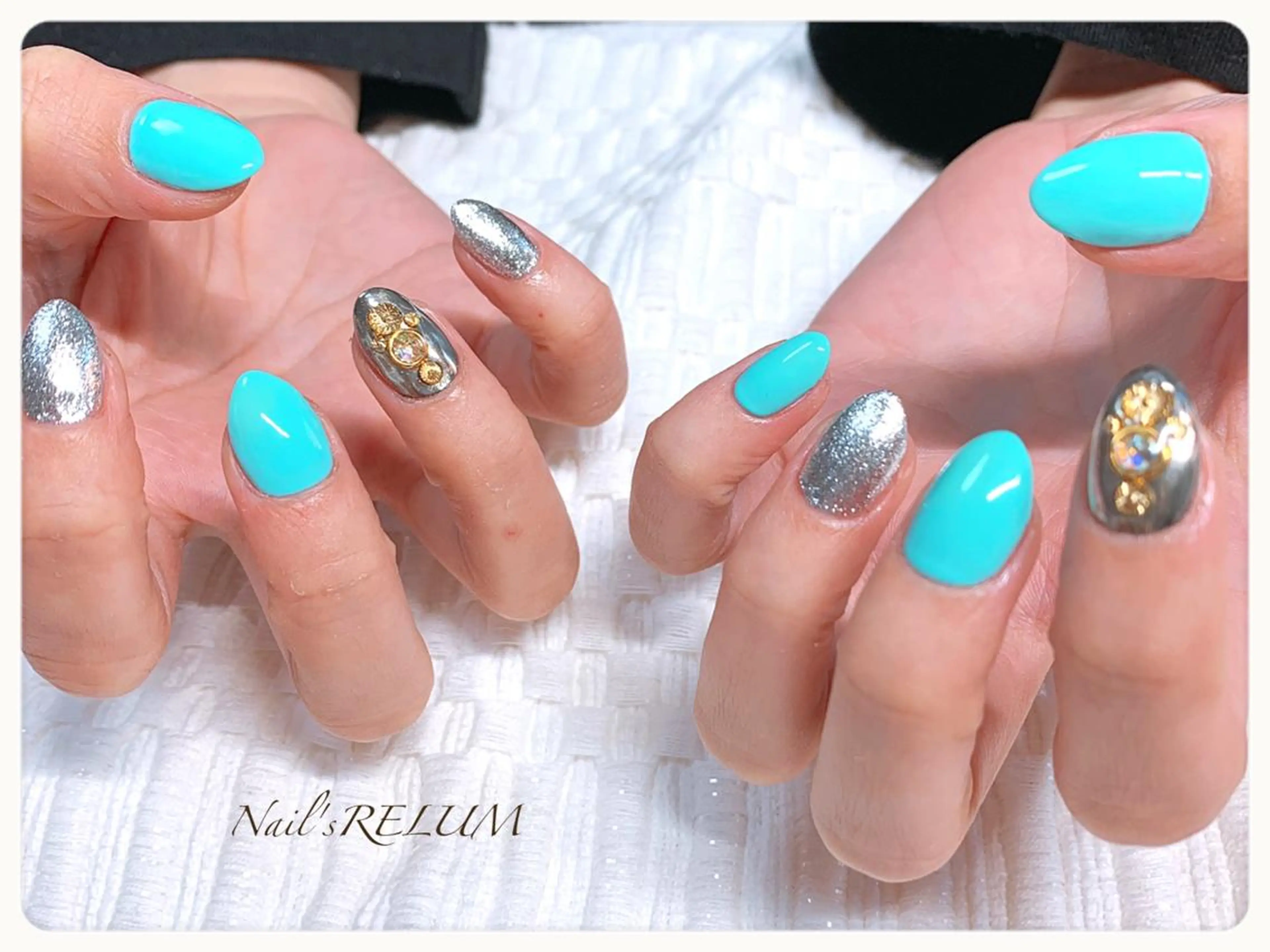 ネイル 夏ネイル THECOLORS所属・近貞 莉奈のネイルデザイン