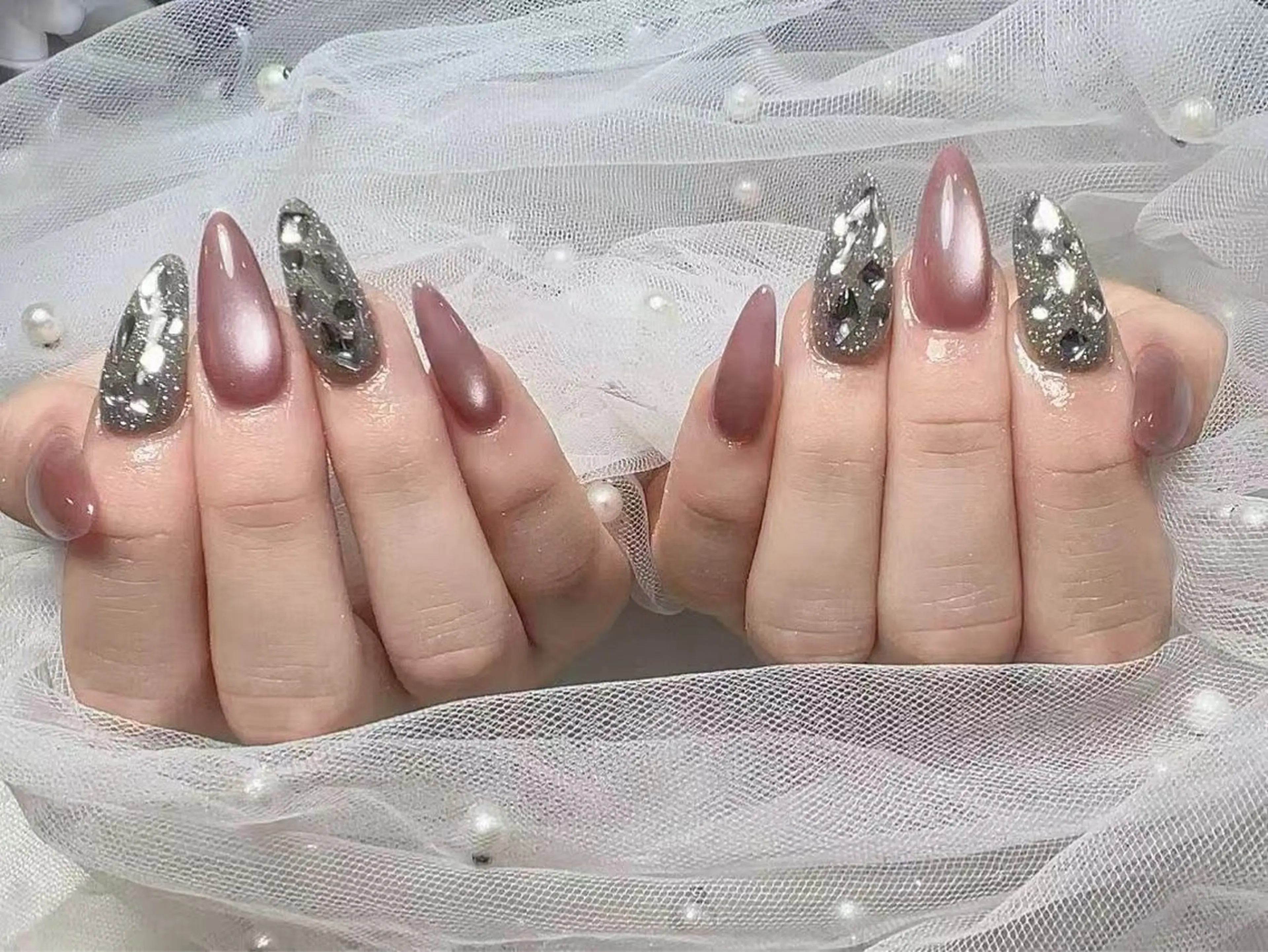 ネイル ハンドネイル H3 NAIL エミのネイルデザイン