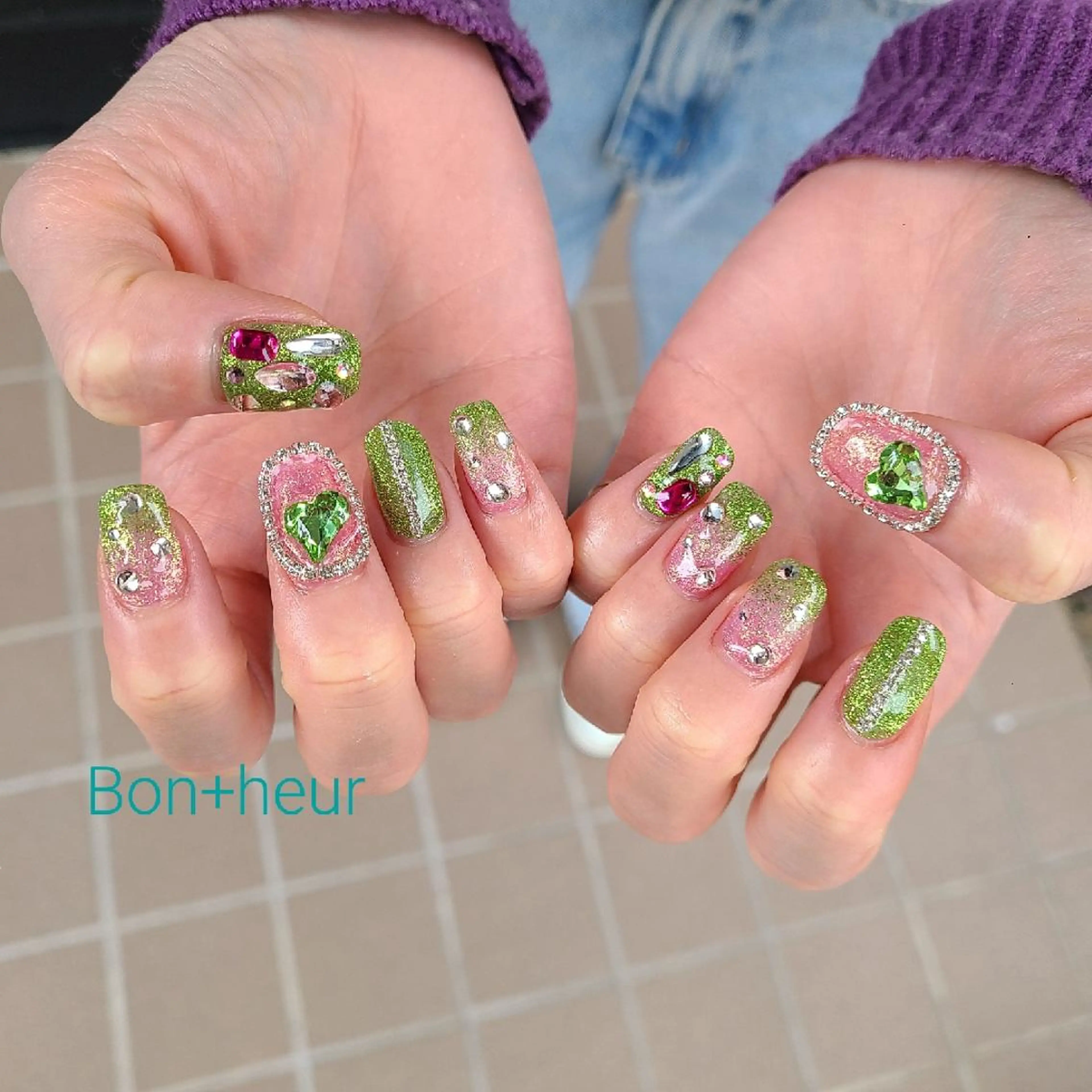 ネイル 宮口 紗子のネイルデザイン