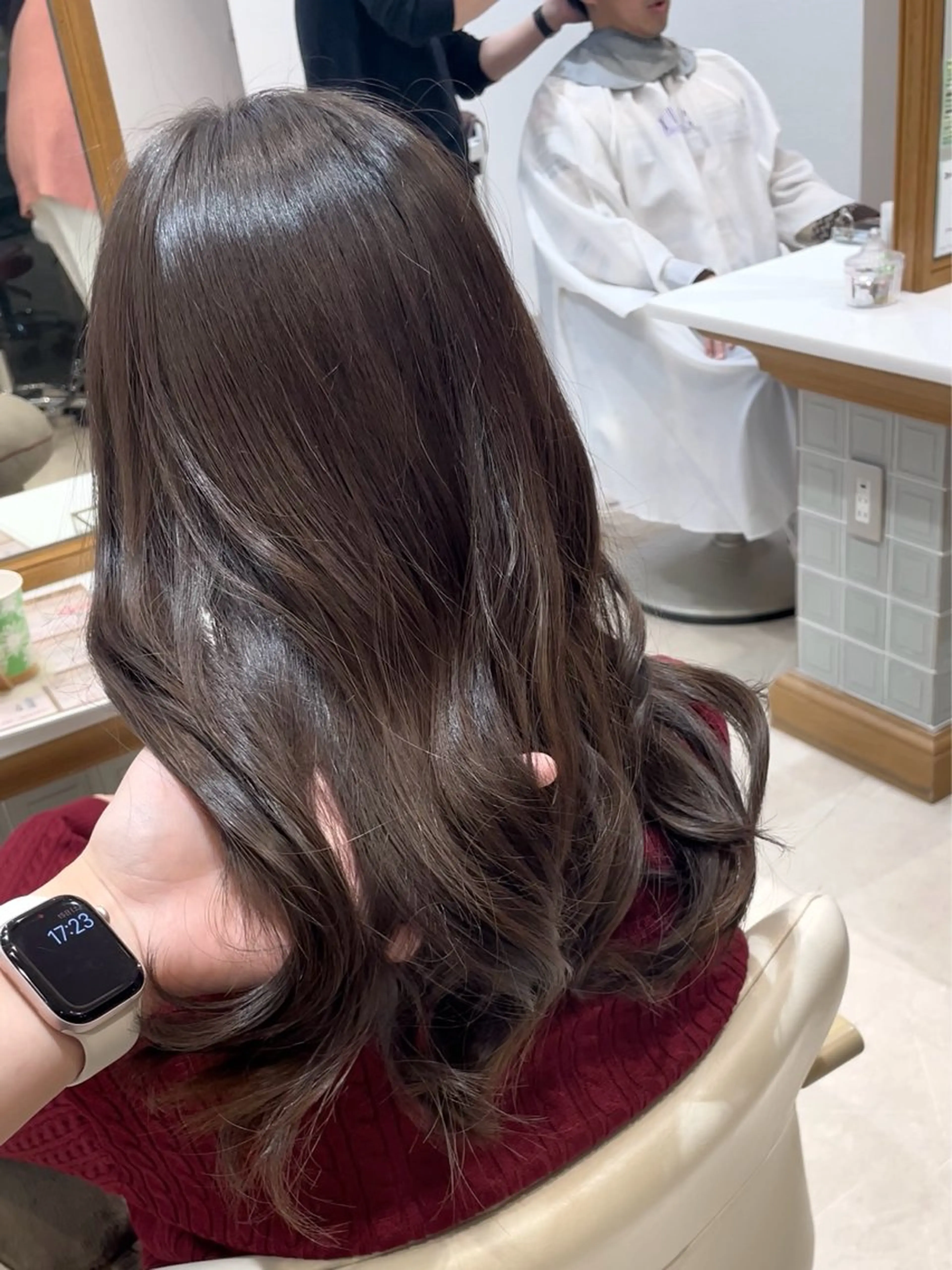 セミロング カラー 透明感カラー グレージュ オリーブグレージュ オリーブグレー カット ヘアカラー トリートメント ヘッドスパ／透明感 カラー伊藤 千尋のヘアスタイル